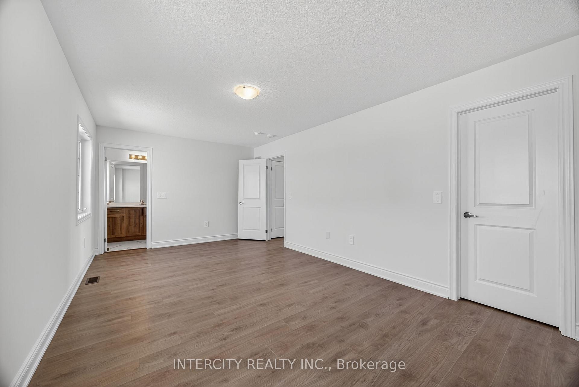 Photo 6 of 21 Avalon Drive, Wasaga Beach — HOMEH