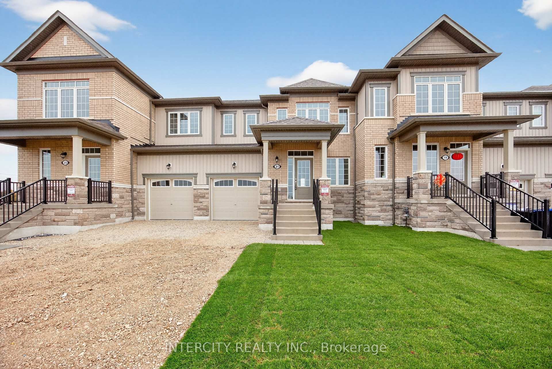 Photo 21 of 21 Avalon Drive, Wasaga Beach — HOMEH