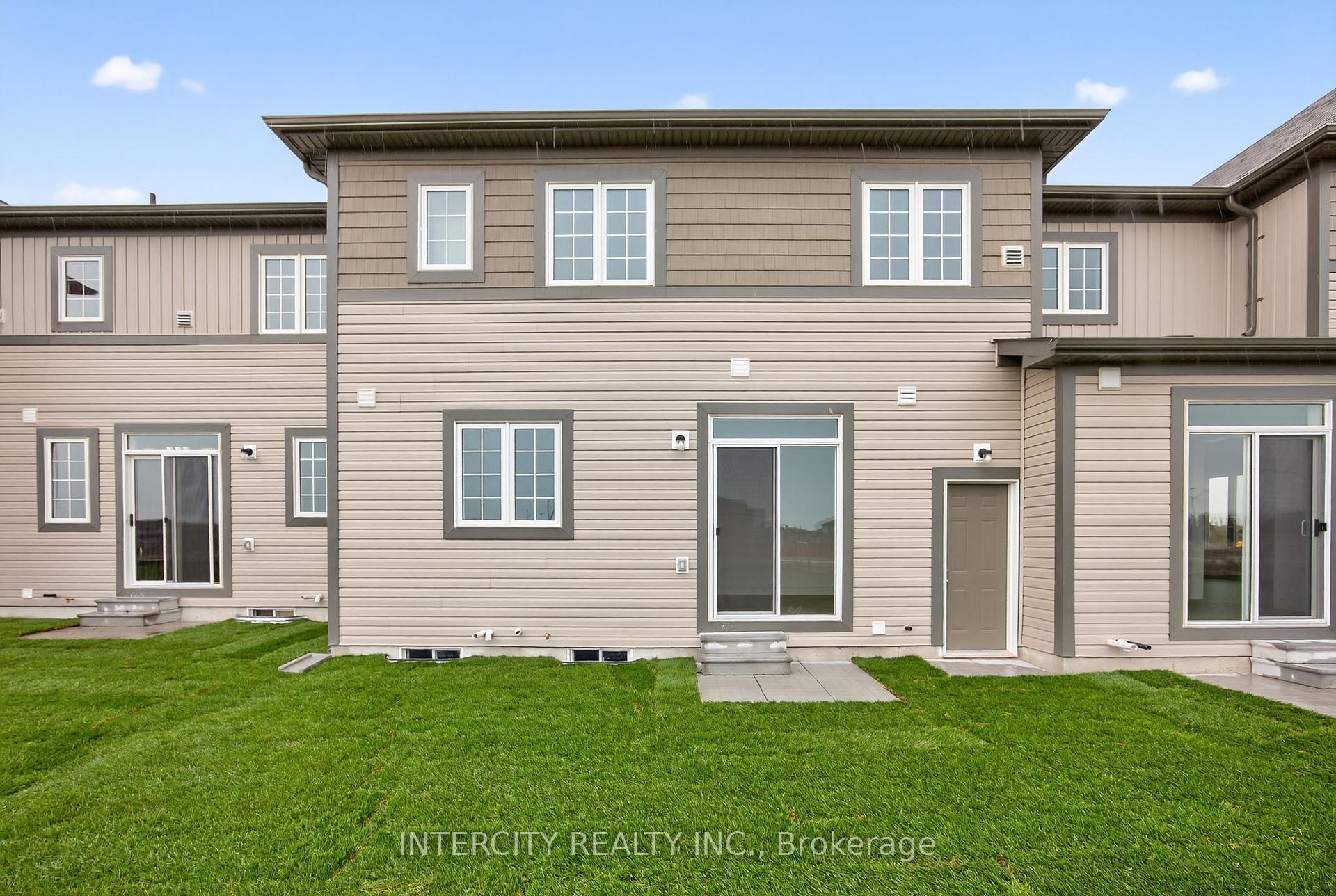 Photo 22 of 21 Avalon Drive, Wasaga Beach — HOMEH