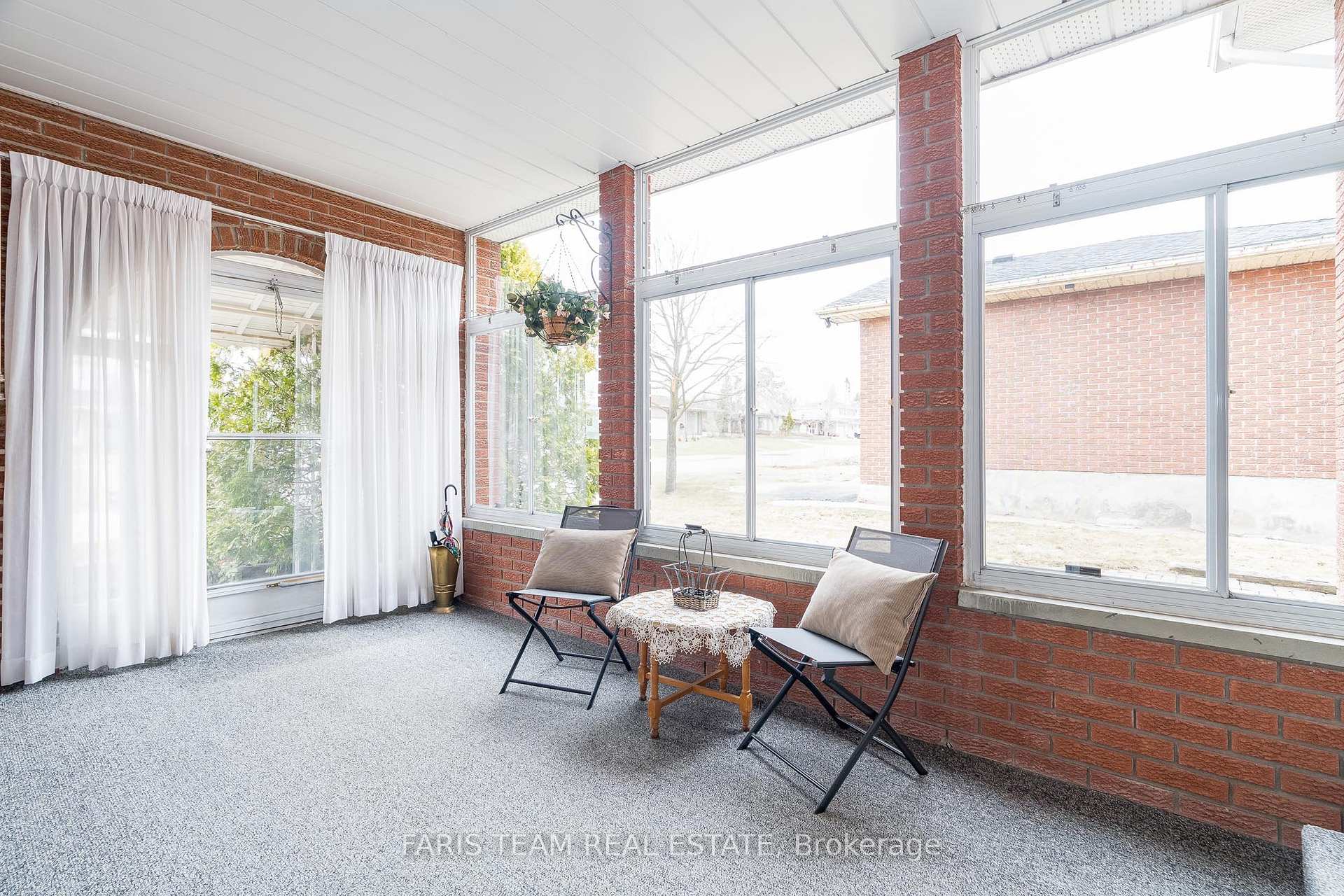 Photo 13 of 37 Varden Avenue, Barrie, Codrington — HOMEH