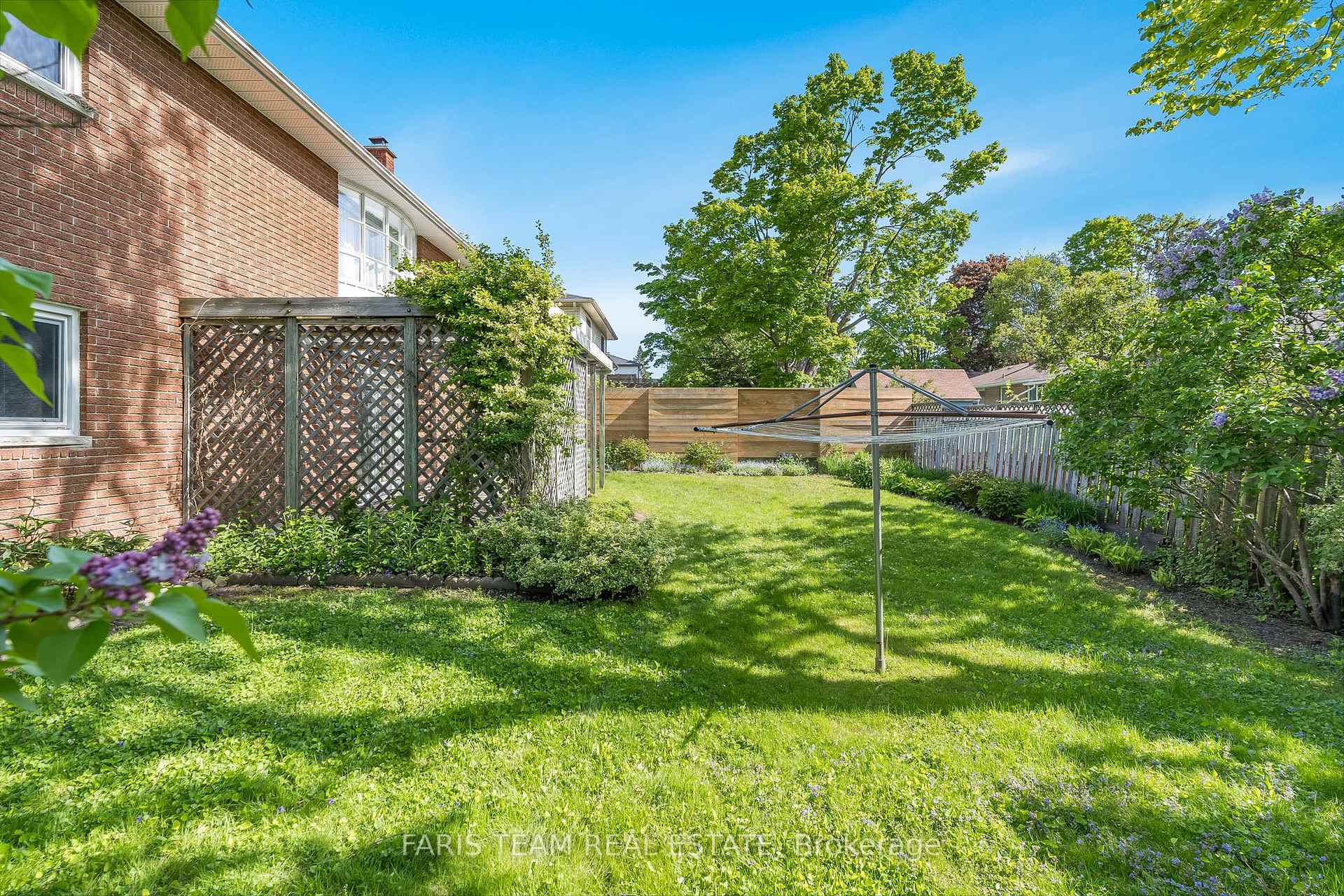 Photo 24 of 37 Varden Avenue, Barrie, Codrington — HOMEH