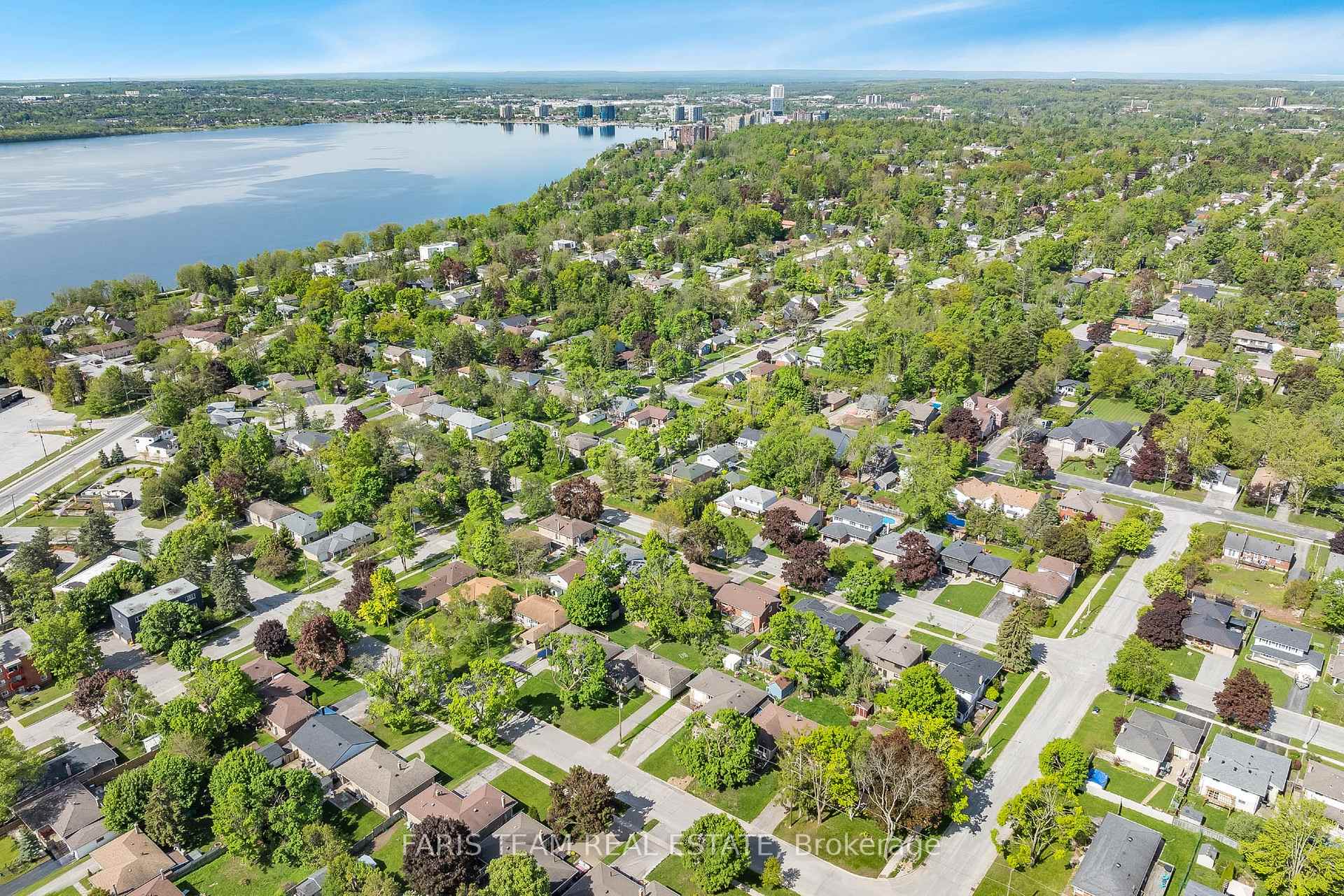 Photo 26 of 37 Varden Avenue, Barrie, Codrington — HOMEH
