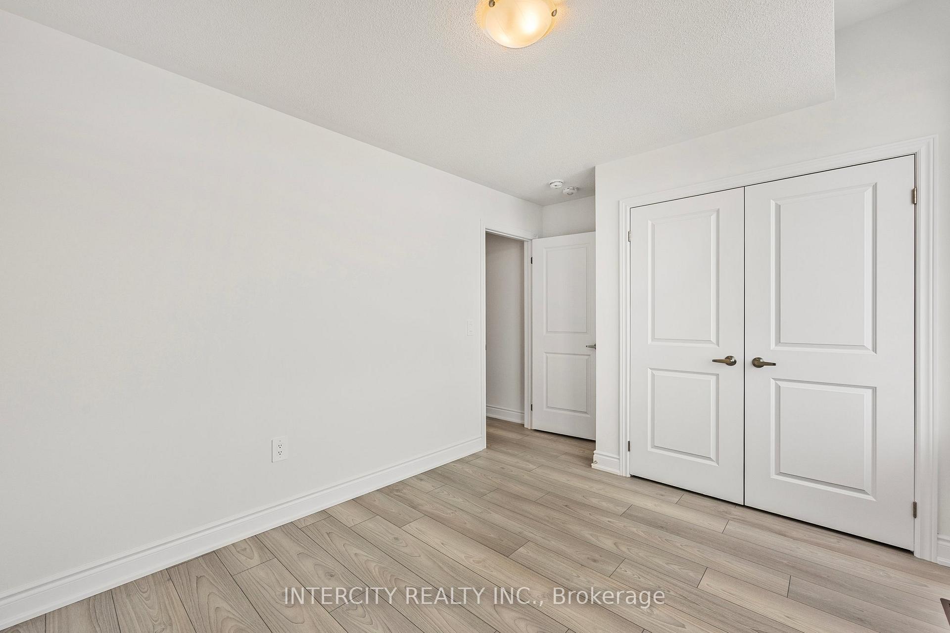 Photo 23 of 11 Avalon Drive, Wasaga Beach — HOMEH