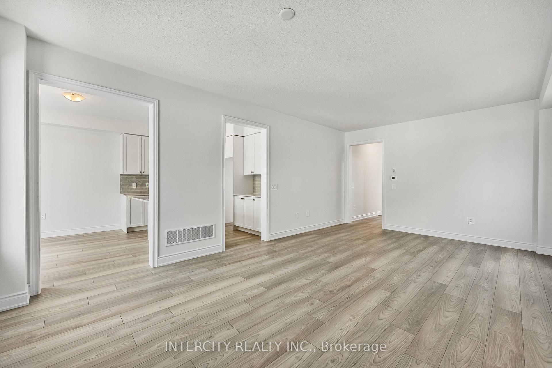 Photo 28 of 11 Avalon Drive, Wasaga Beach — HOMEH