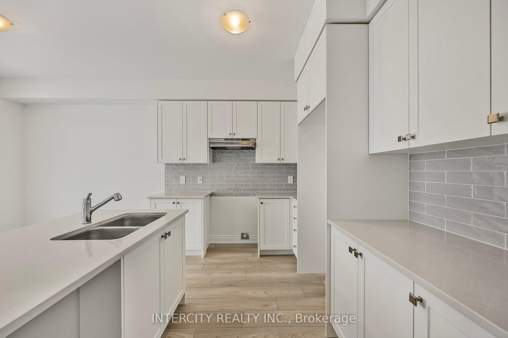 Photo 16 of 11 Avalon Drive, Wasaga Beach — HOMEH