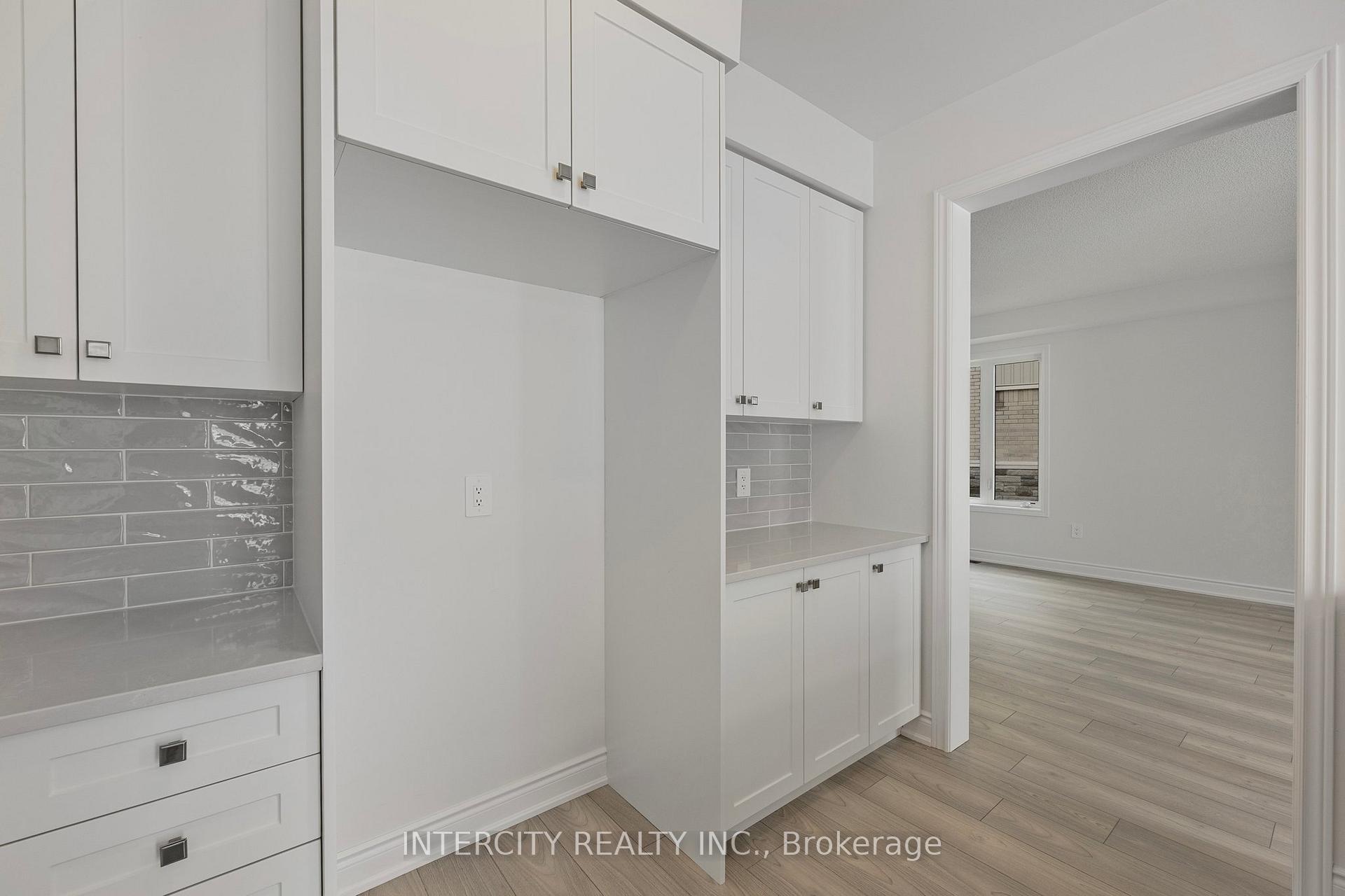 Photo 19 of 11 Avalon Drive, Wasaga Beach — HOMEH