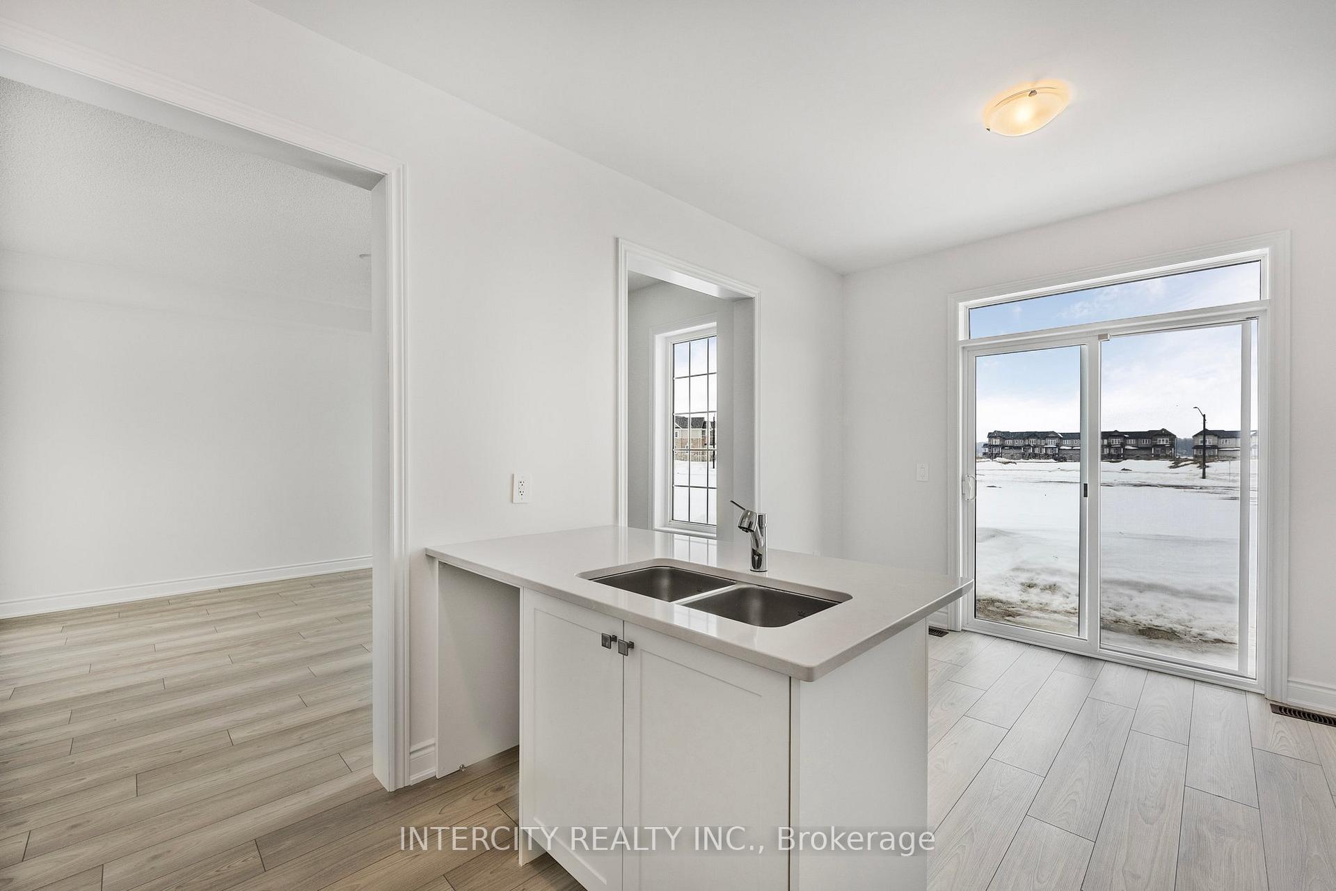 Photo 41 of 11 Avalon Drive, Wasaga Beach — HOMEH
