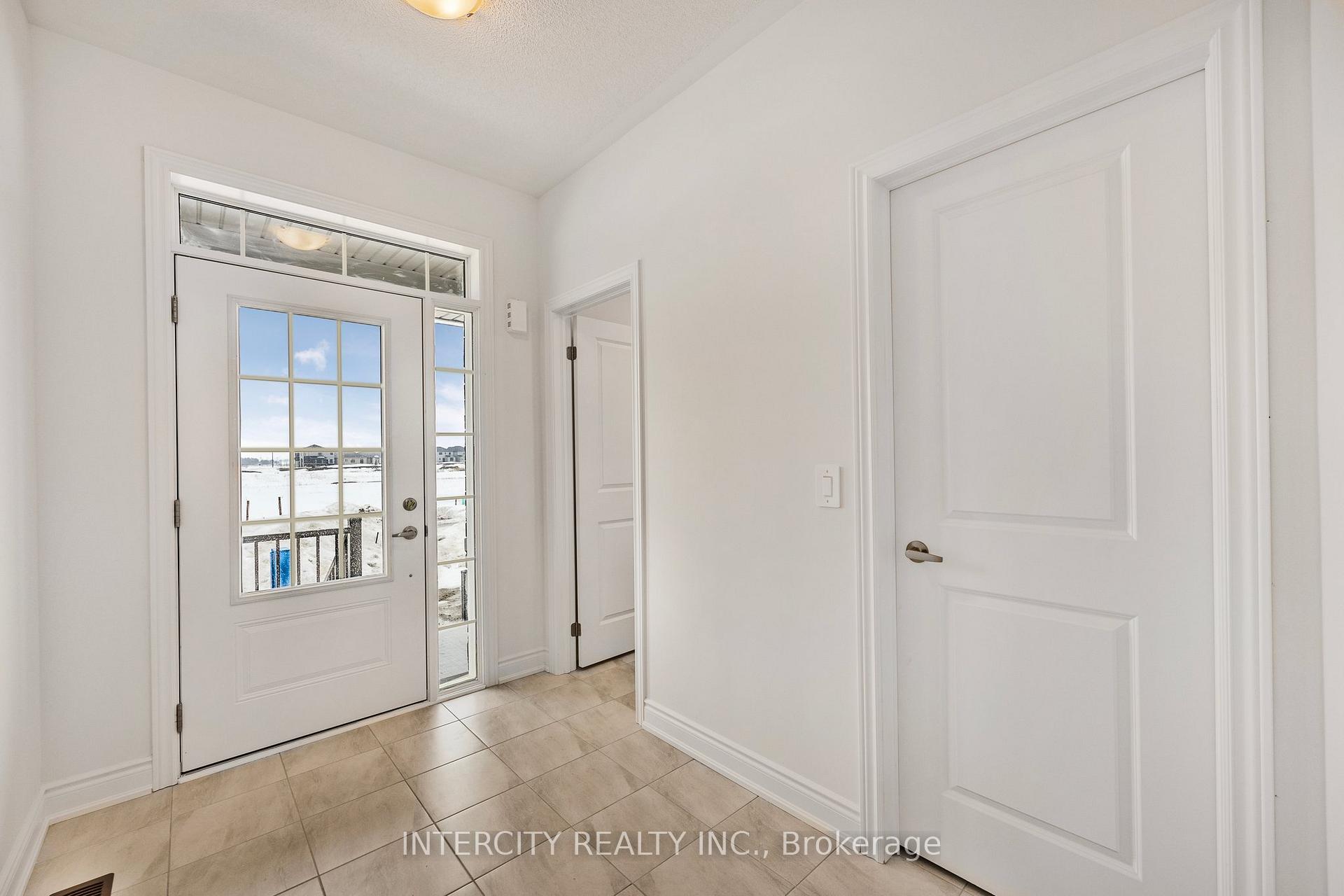 Photo 42 of 11 Avalon Drive, Wasaga Beach — HOMEH