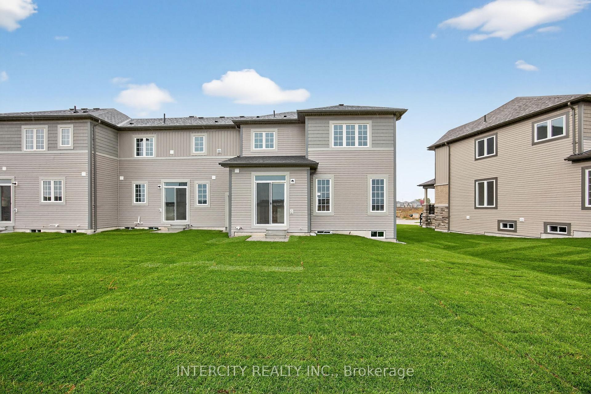 Photo 40 of 11 Avalon Drive, Wasaga Beach — HOMEH