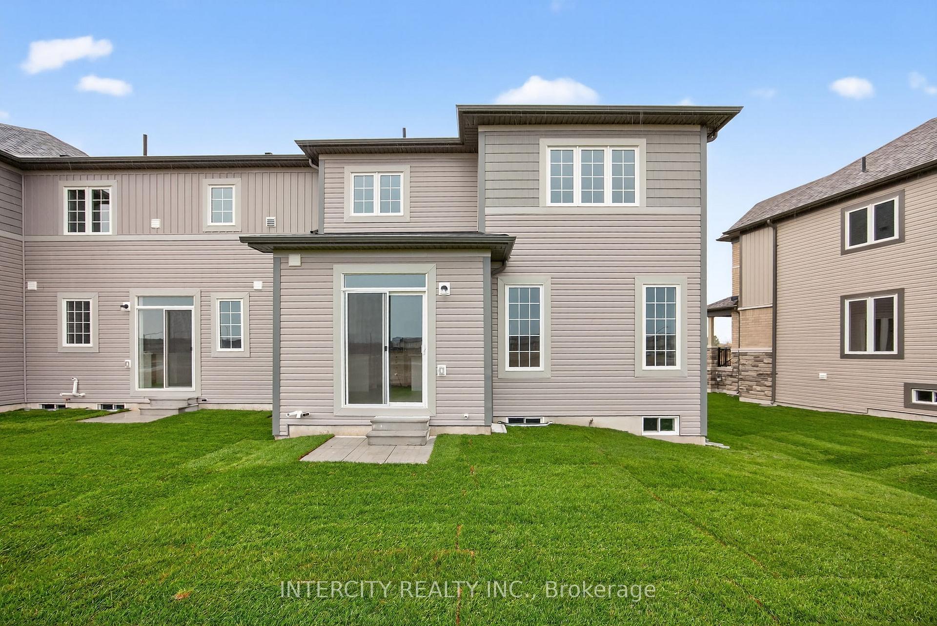 Photo 35 of 11 Avalon Drive, Wasaga Beach — HOMEH