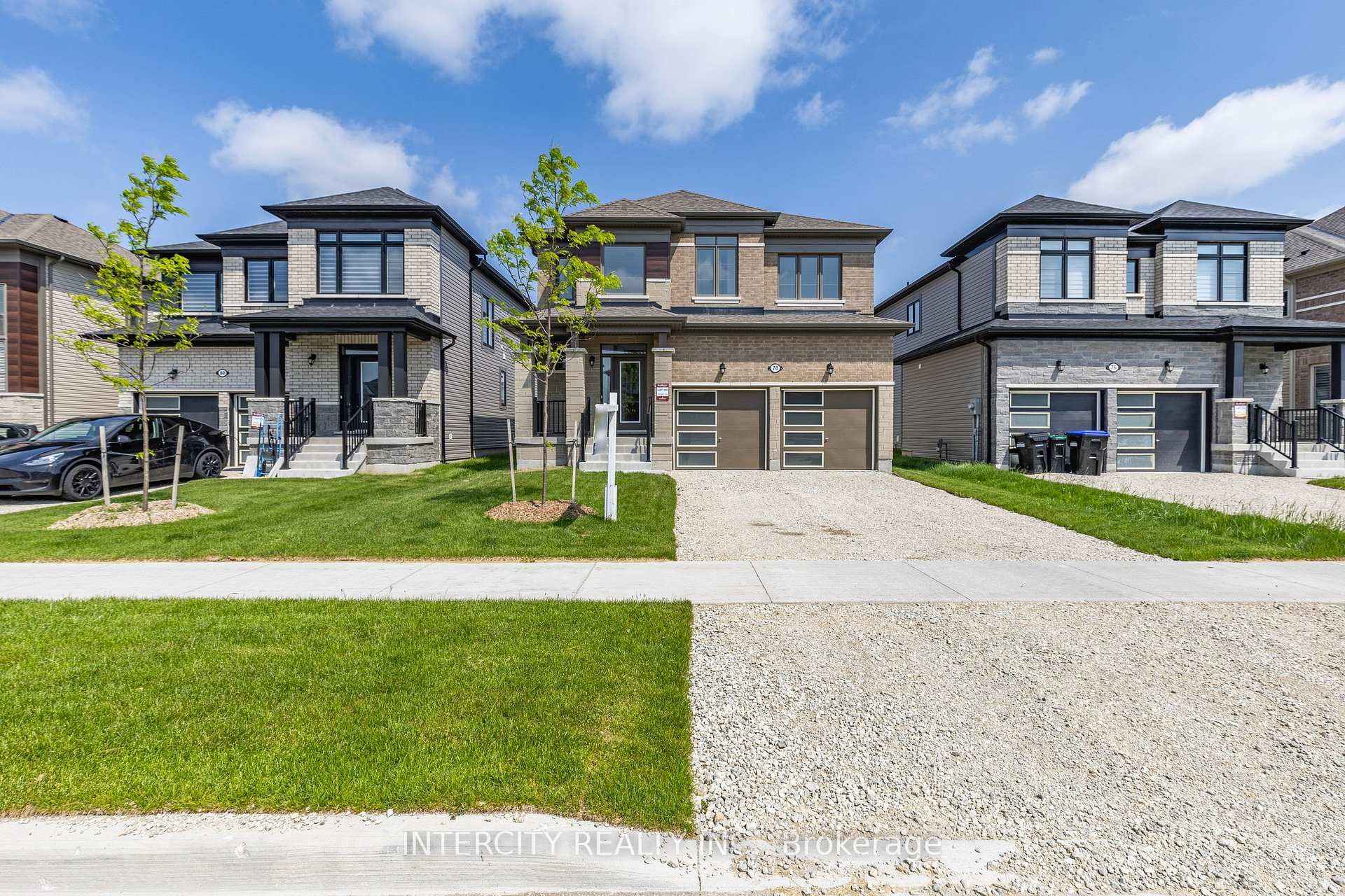 Photo 1 of 78 Season Crescent, Wasaga Beach — HOMEH