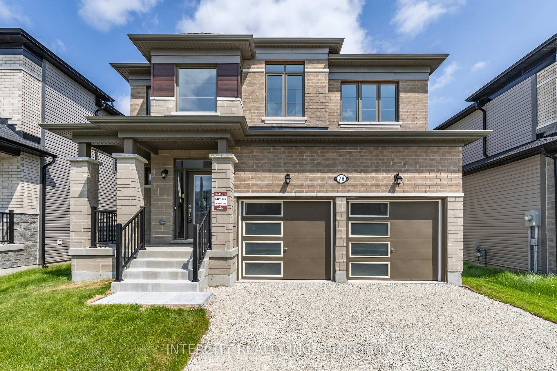Photo 7 of 78 Season Crescent, Wasaga Beach — HOMEH