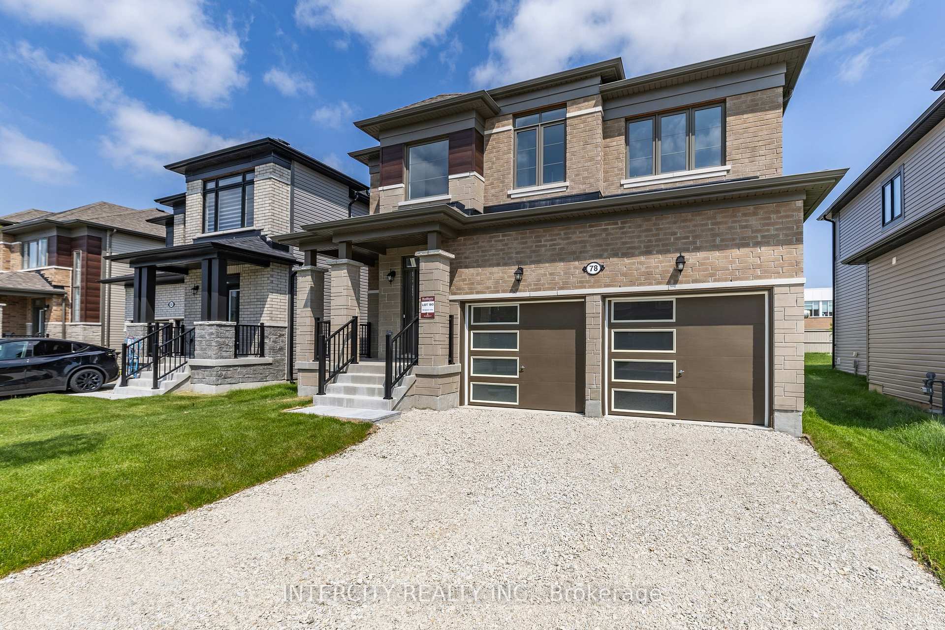 Photo 32 of 78 Season Crescent, Wasaga Beach — HOMEH