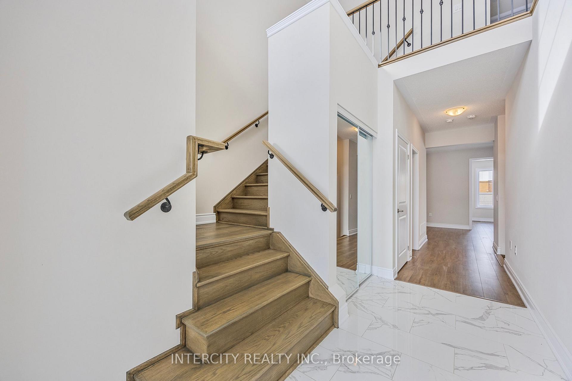 Photo 11 of 78 Season Crescent, Wasaga Beach — HOMEH
