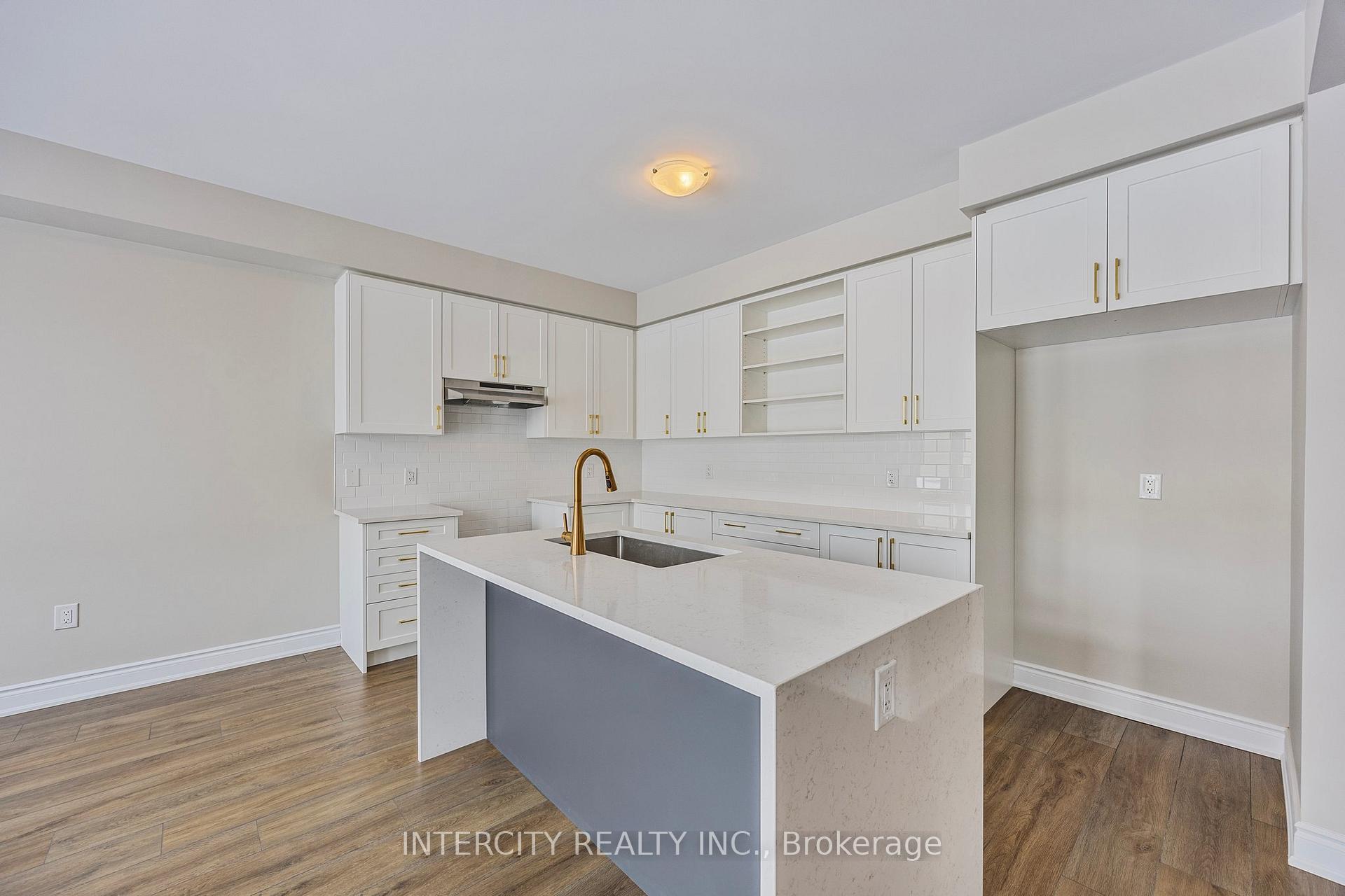 Photo 14 of 78 Season Crescent, Wasaga Beach — HOMEH