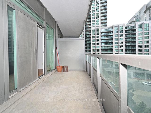 Photo 14 of Unit 612, 30 Grand Trunk Crescent, Toronto, Waterfront Communities — HOMEH