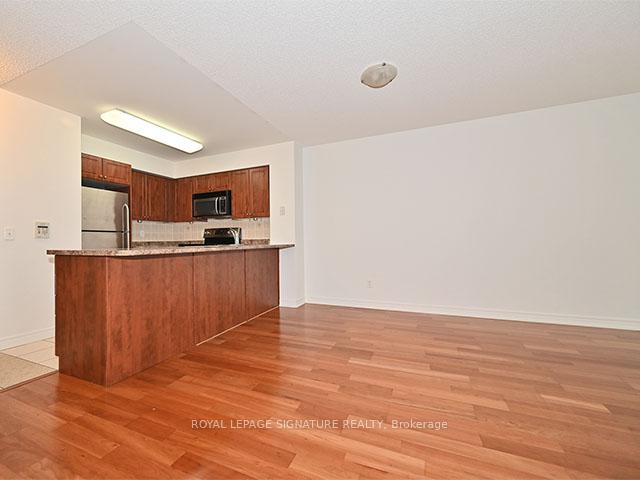 Photo 18 of Unit 612, 30 Grand Trunk Crescent, Toronto, Waterfront Communities — HOMEH