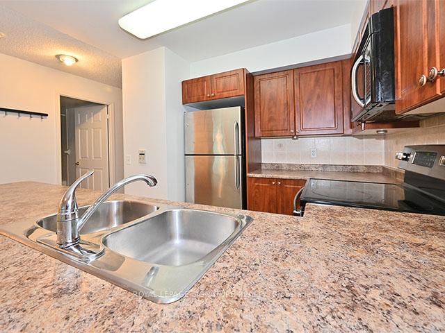 Photo 19 of Unit 612, 30 Grand Trunk Crescent, Toronto, Waterfront Communities — HOMEH