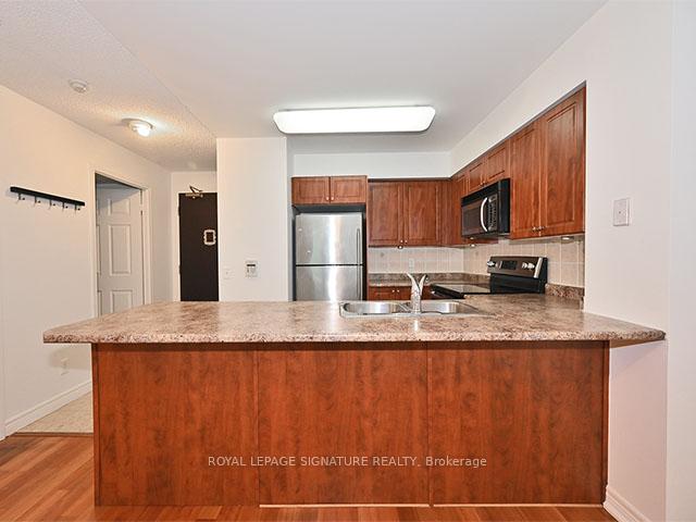 Photo 13 of Unit 612, 30 Grand Trunk Crescent, Toronto, Waterfront Communities — HOMEH