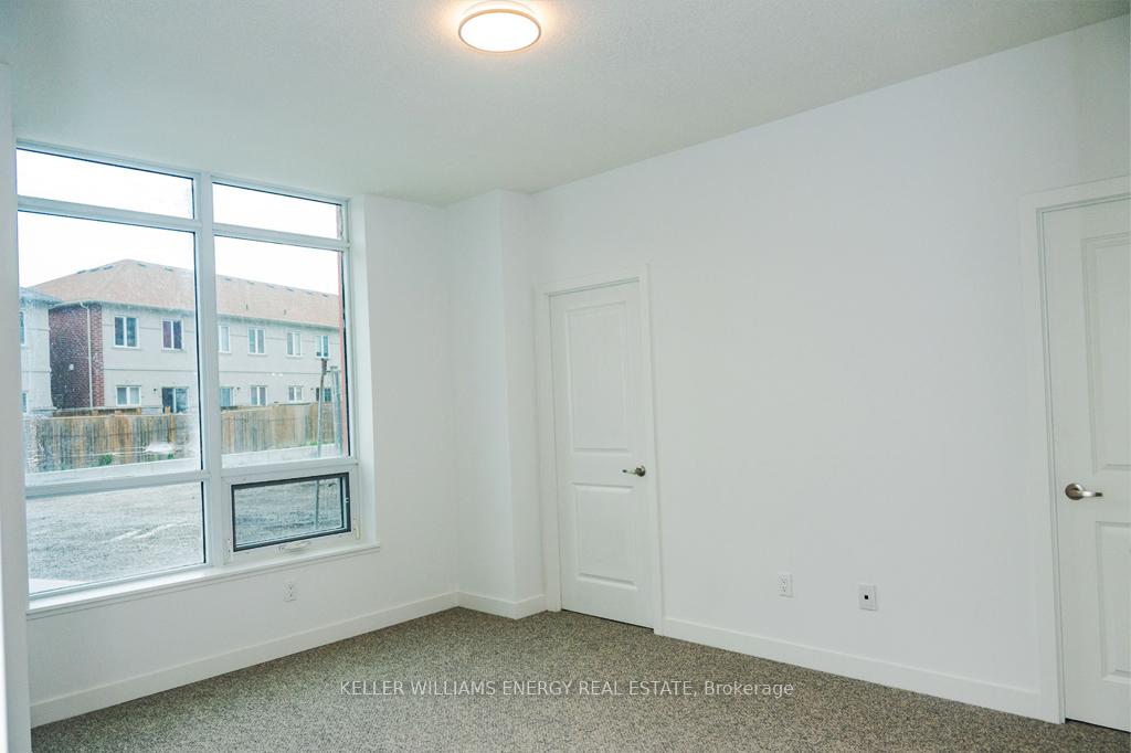 Photo 2 of Unit 112, 1010 Dundas Street E, Whitby, Pringle Creek — HOMEH