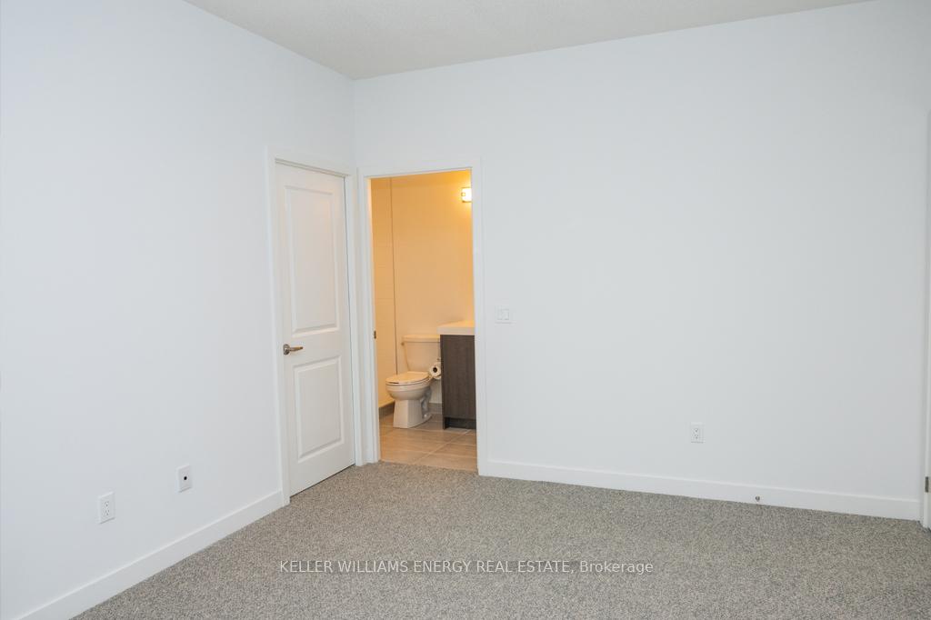 Photo 8 of Unit 112, 1010 Dundas Street E, Whitby, Pringle Creek — HOMEH