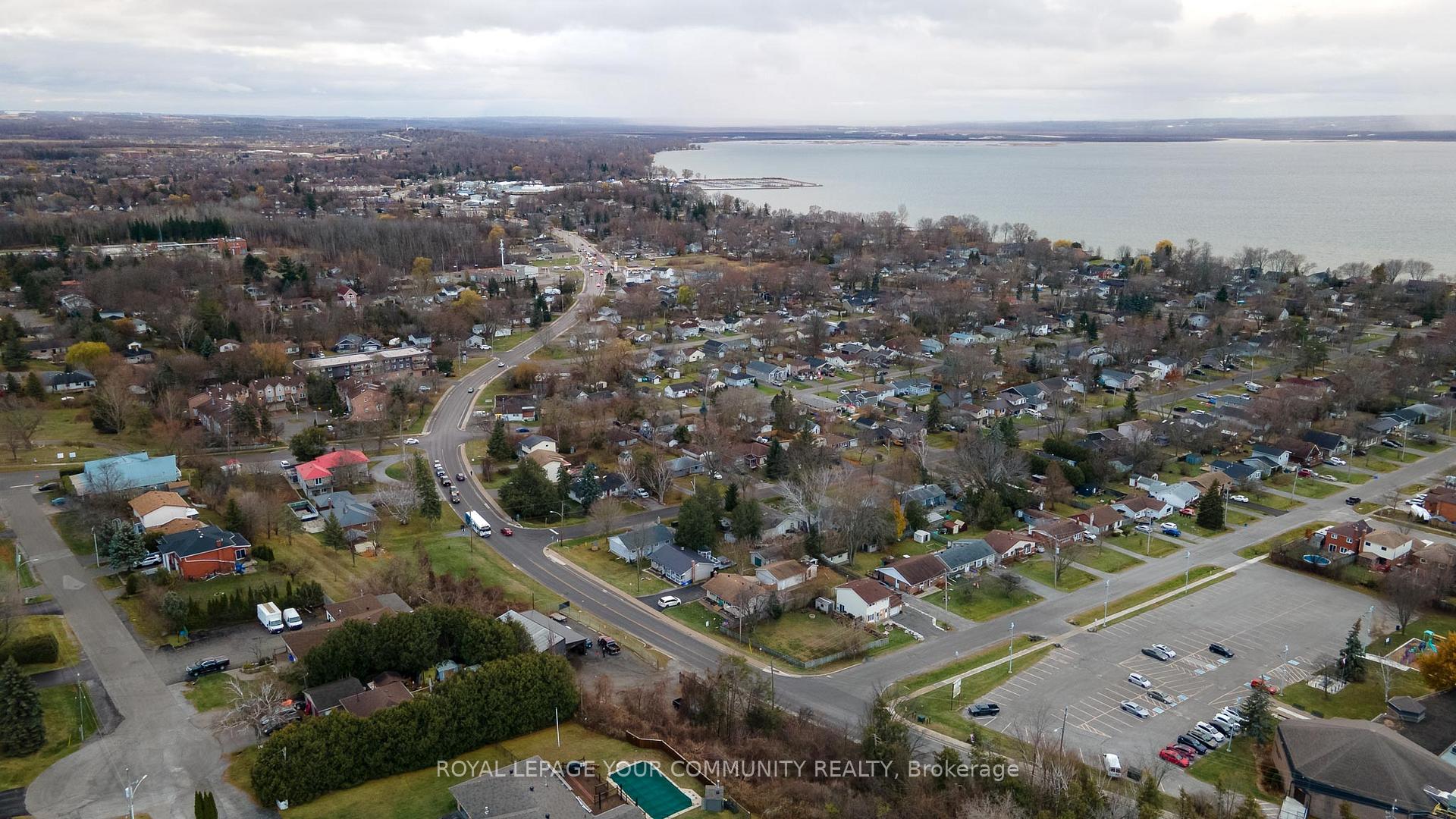 Photo 14 of 103 The Queensway, Georgina, Keswick North — HOMEH