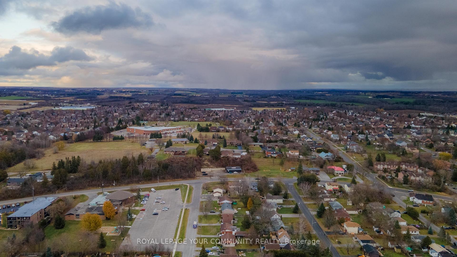 Photo 18 of 103 The Queensway, Georgina, Keswick North — HOMEH