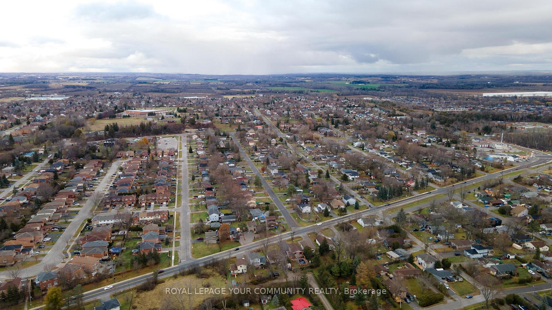 Photo 19 of 103 The Queensway, Georgina, Keswick North — HOMEH