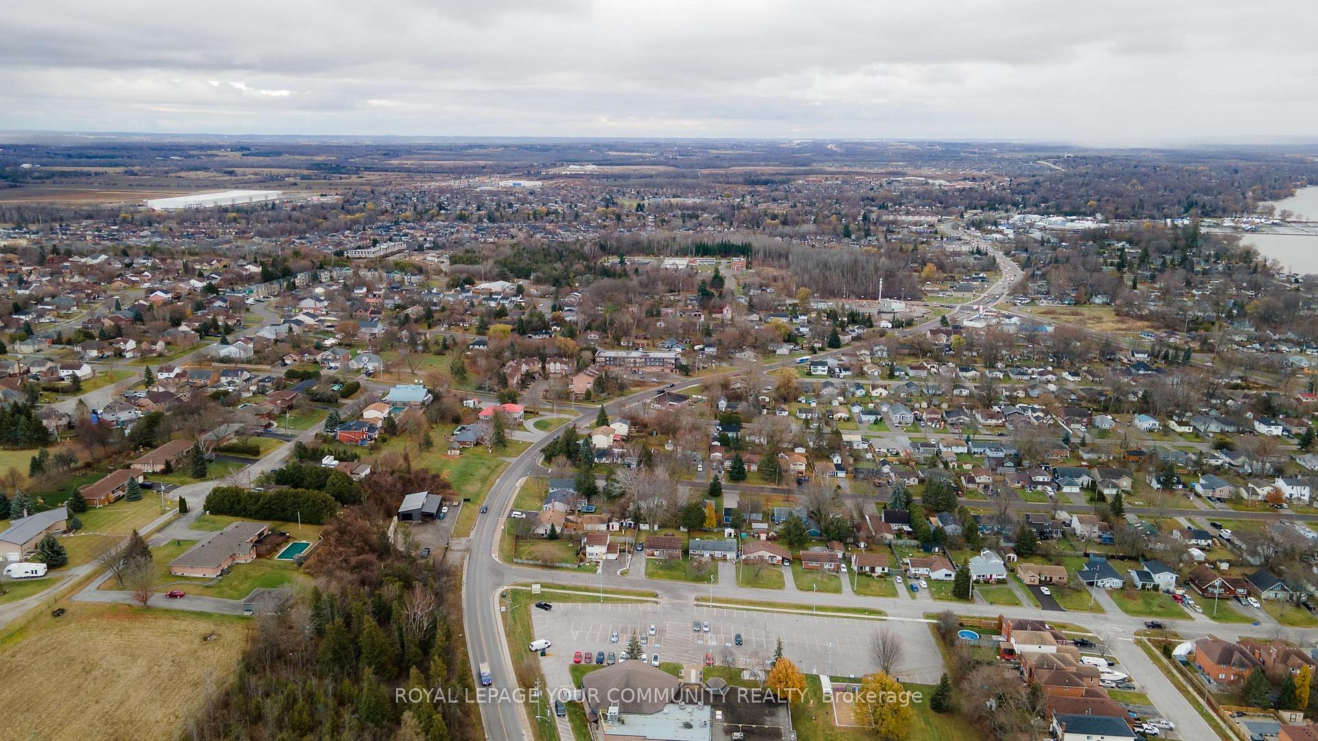 Photo 23 of 103 The Queensway, Georgina, Keswick North — HOMEH