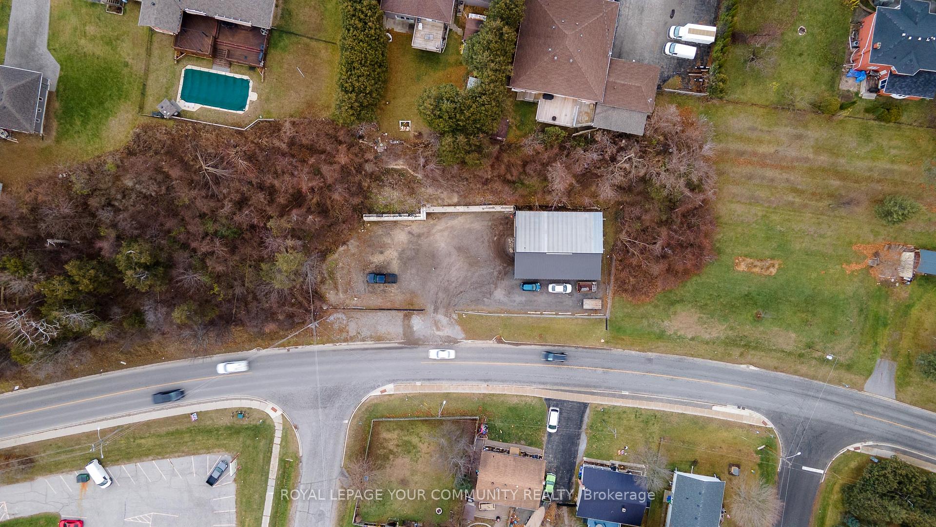 Photo 24 of 103 The Queensway, Georgina, Keswick North — HOMEH