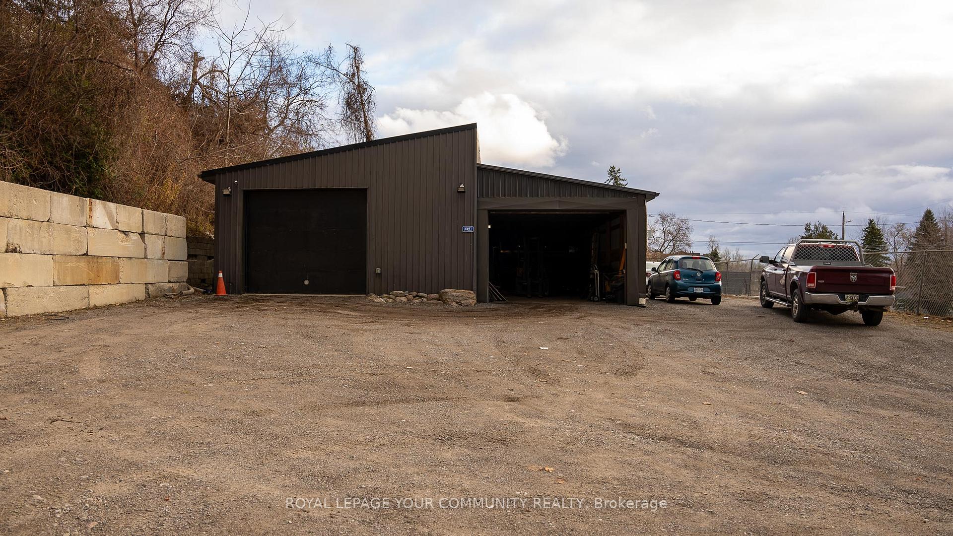 Photo 28 of 103 The Queensway, Georgina, Keswick North — HOMEH