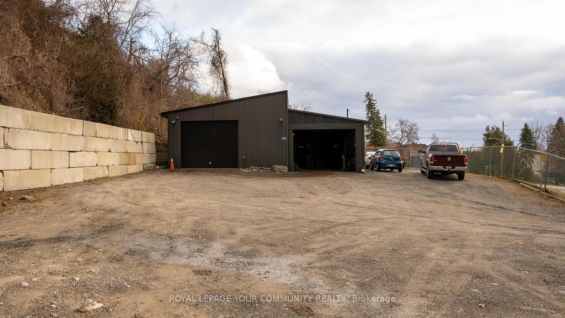 Photo 30 of 103 The Queensway, Georgina, Keswick North — HOMEH