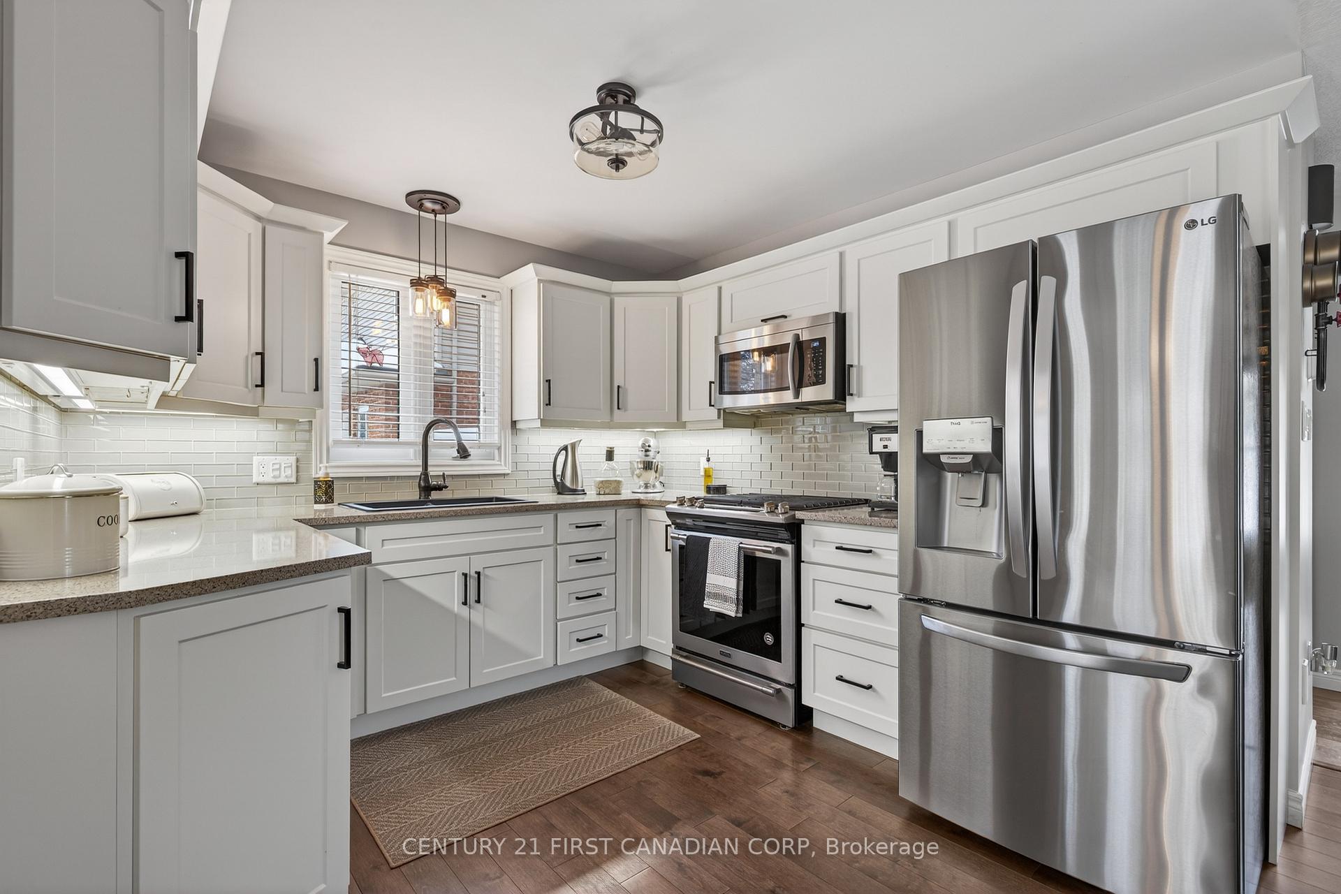 Photo 31 of 16 Blue Heron Place, St. Thomas — HOMEH