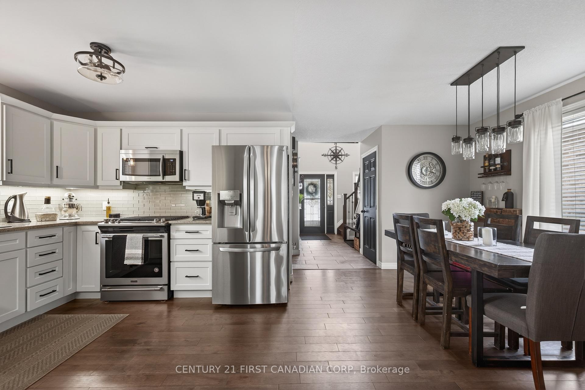 Photo 32 of 16 Blue Heron Place, St. Thomas — HOMEH