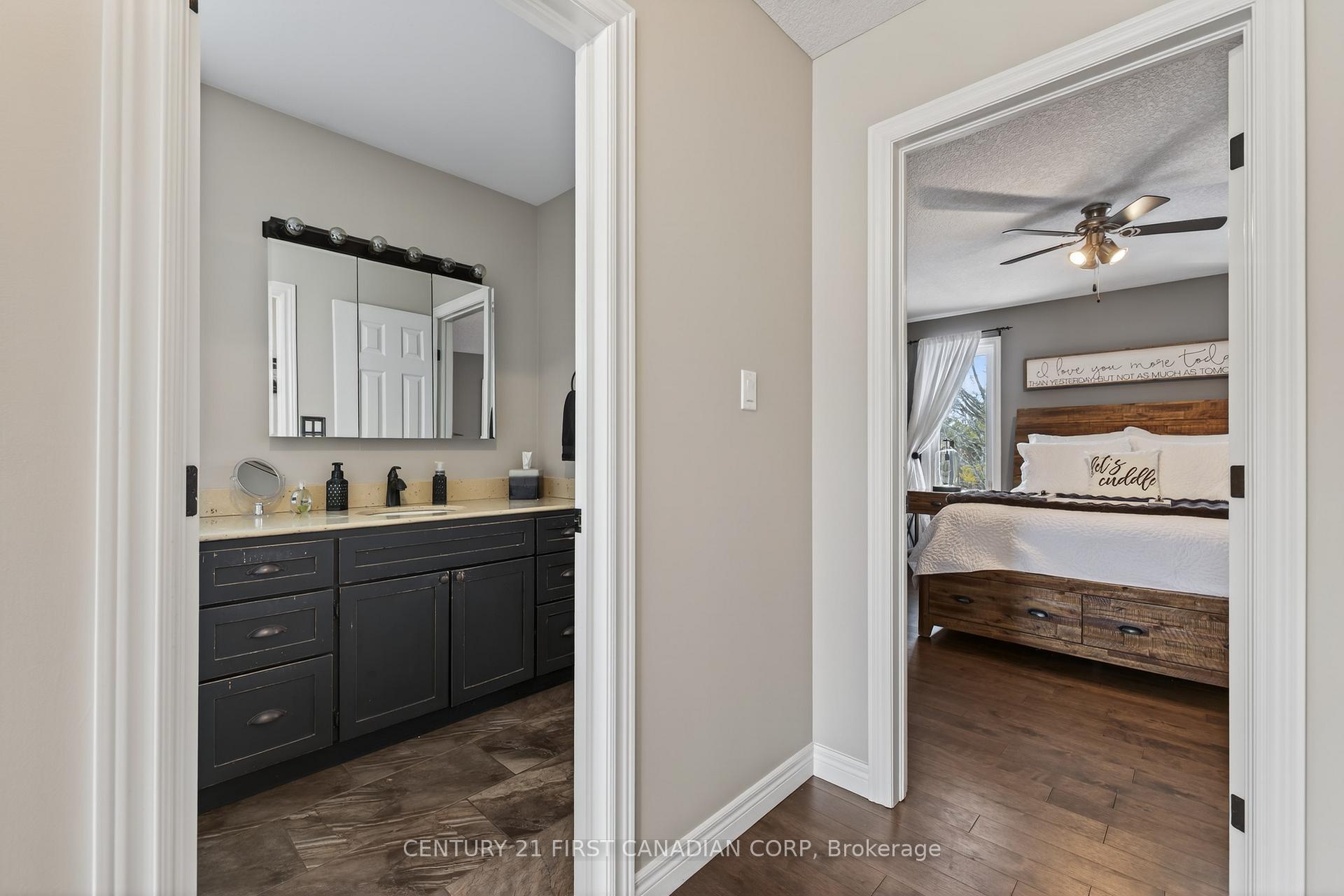 Photo 14 of 16 Blue Heron Place, St. Thomas — HOMEH