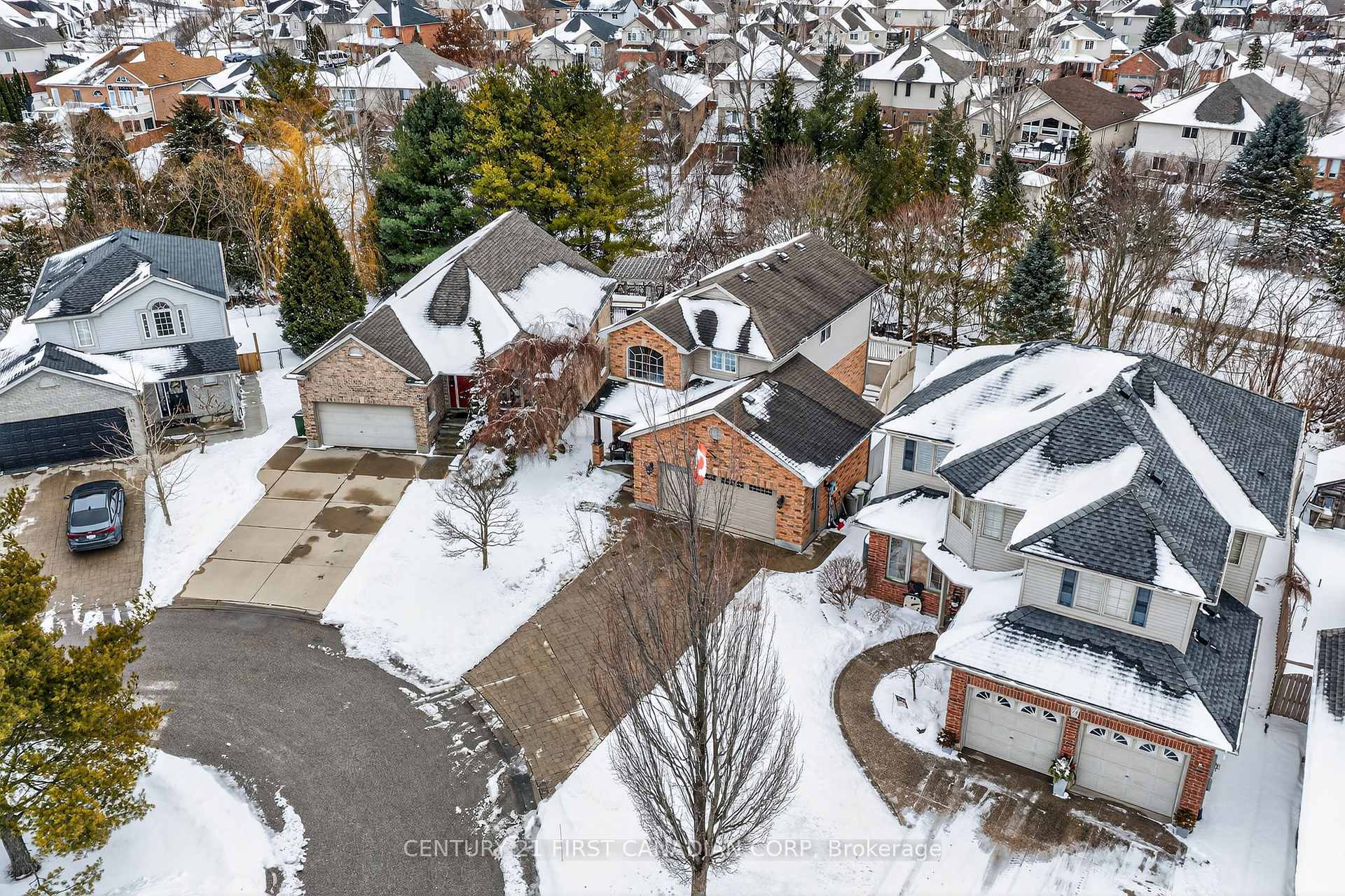 Photo 38 of 16 Blue Heron Place, St. Thomas — HOMEH