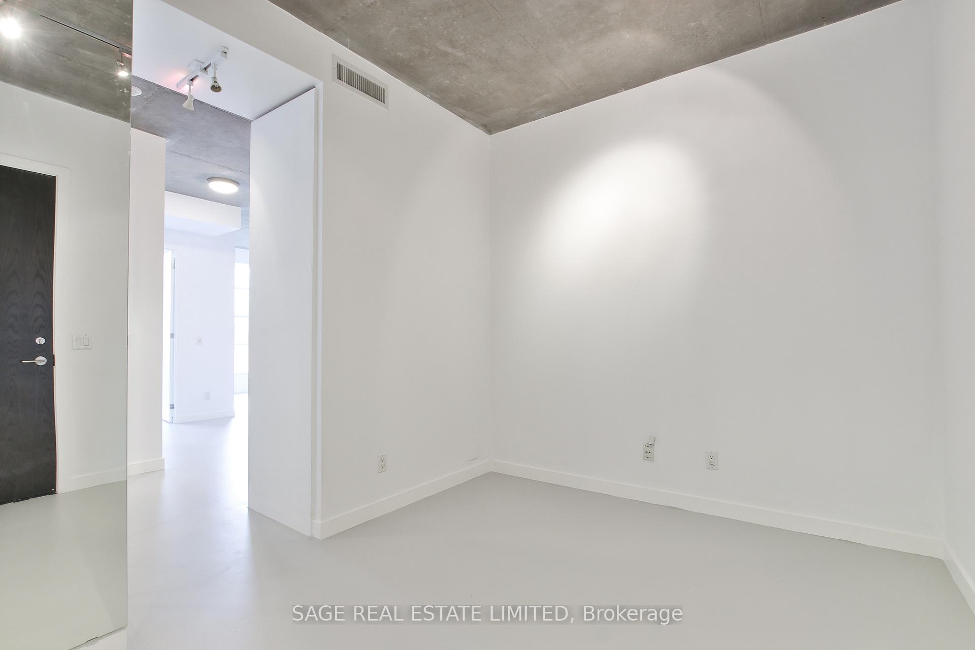 Photo 2 of Unit 711, 23 Brant Street, Toronto, Waterfront Communities — HOMEH