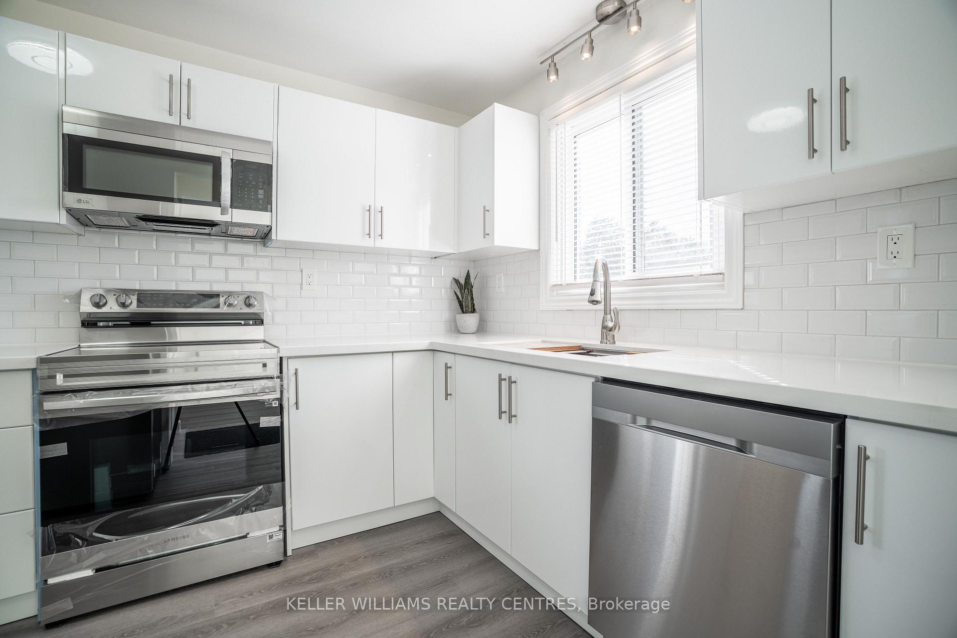 Front of 6131 Valley Way