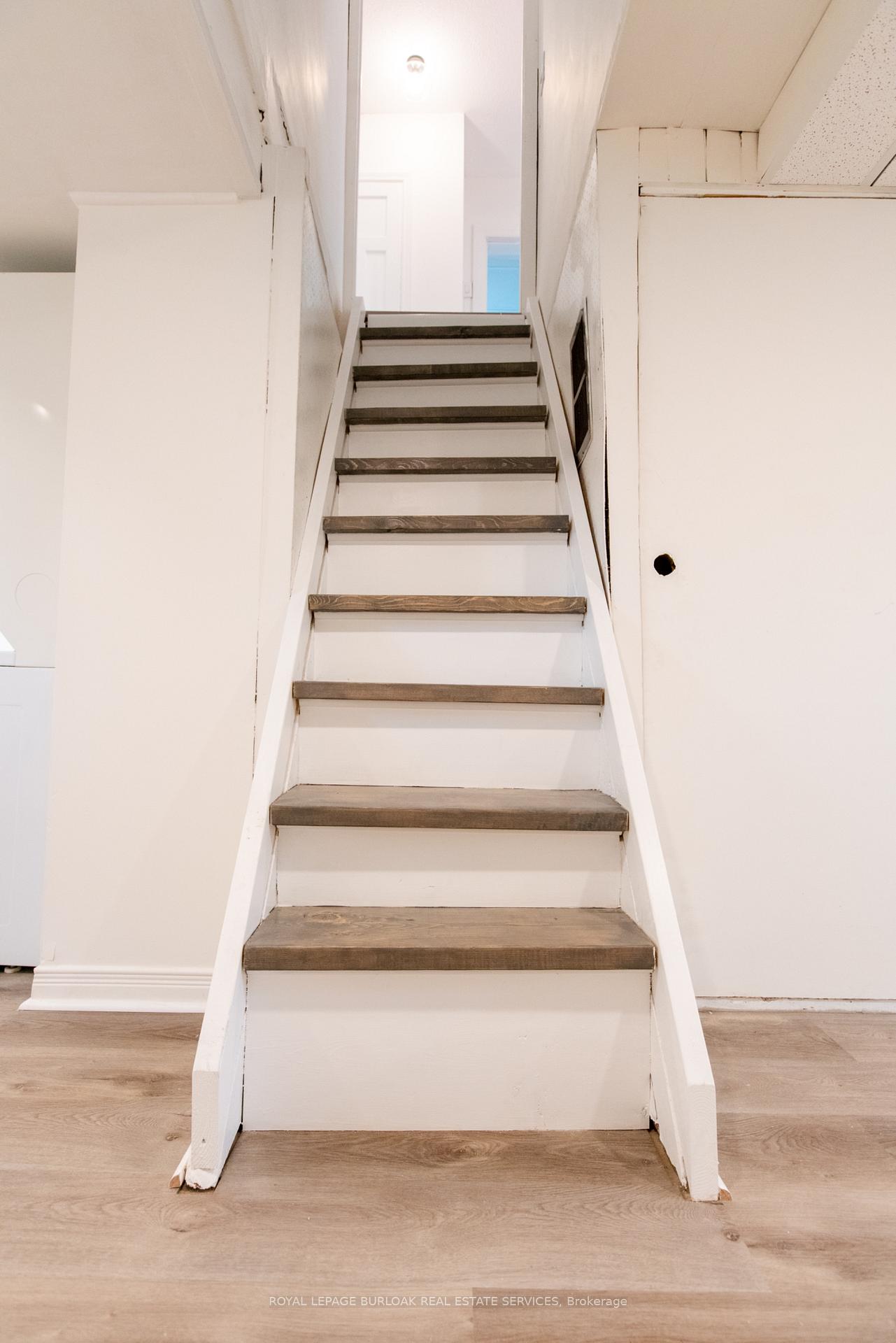 Photo 26 of 49 Province Street S, Hamilton, Delta — HOMEH