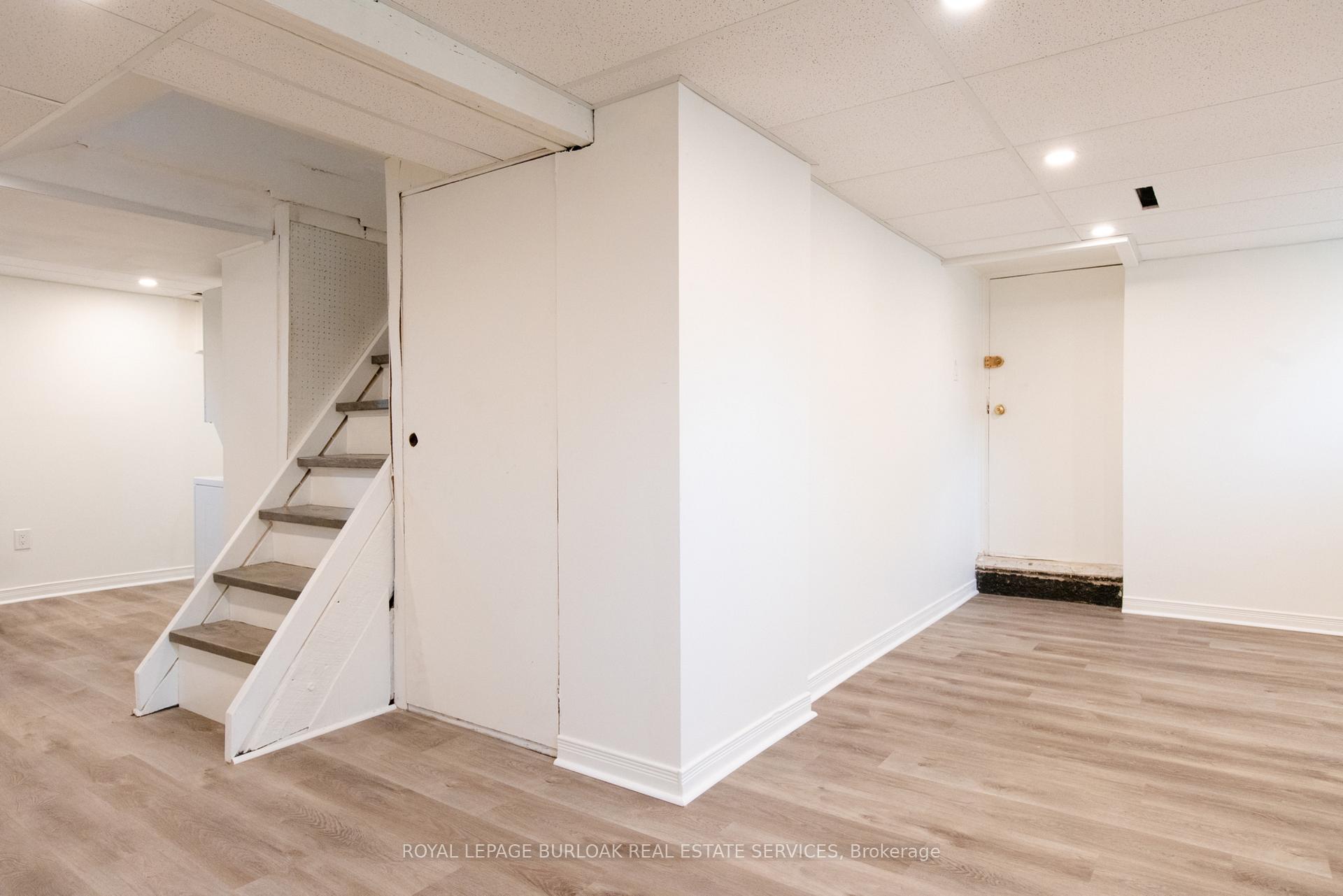 Photo 15 of 49 Province Street S, Hamilton, Delta — HOMEH