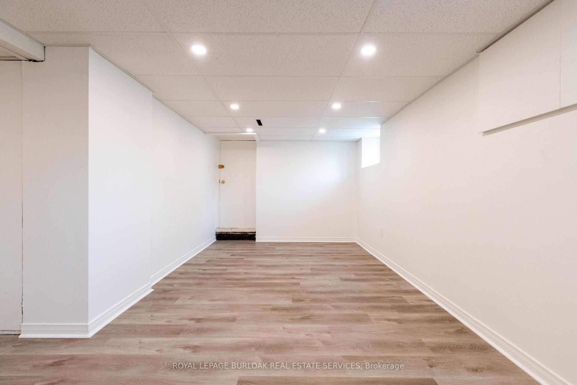Photo 23 of 49 Province Street S, Hamilton, Delta — HOMEH