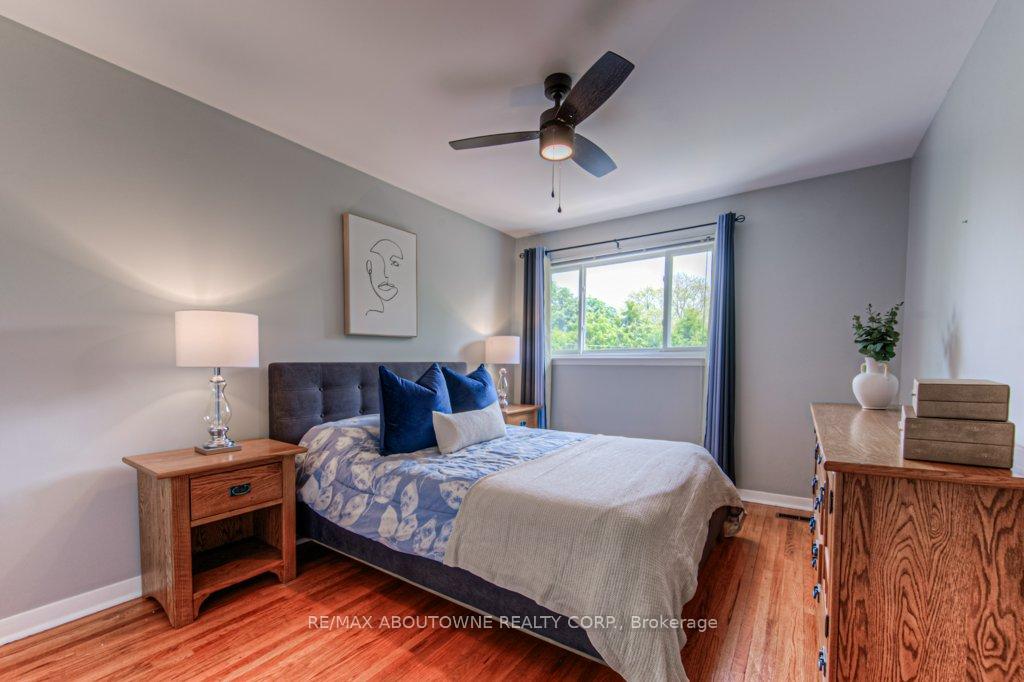 Photo 14 of 5503 Schueller Crescent, Burlington, Appleby — HOMEH