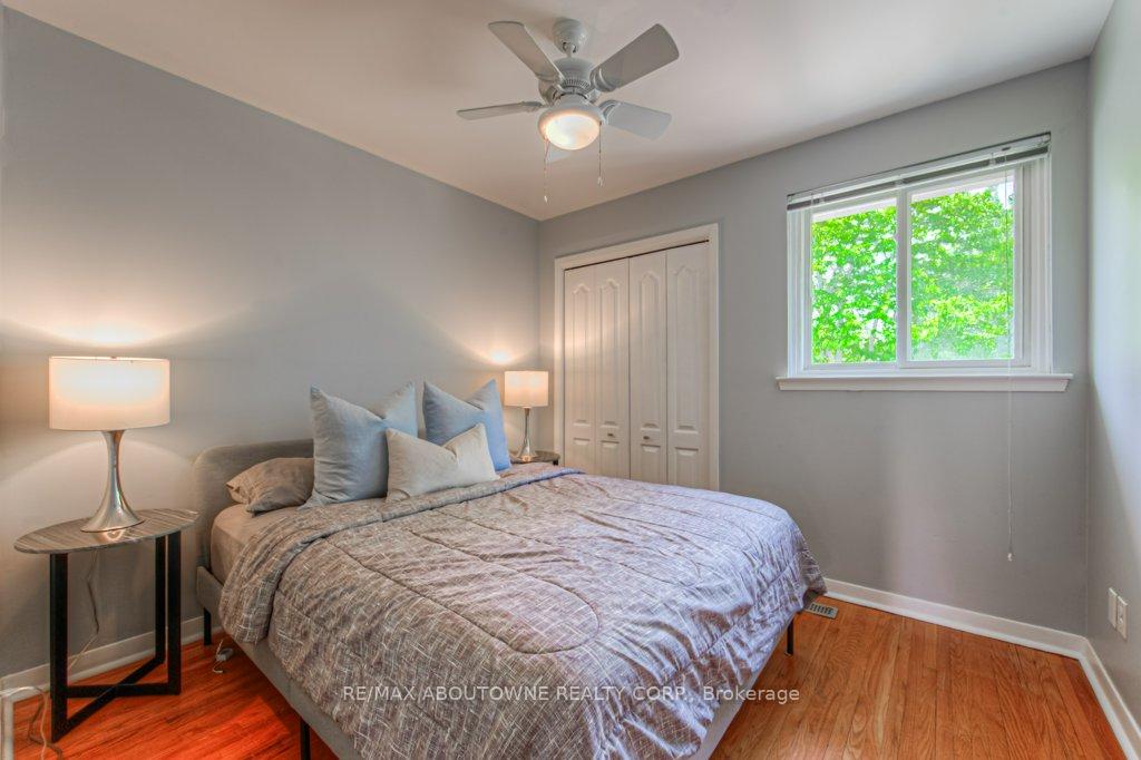 Photo 17 of 5503 Schueller Crescent, Burlington, Appleby — HOMEH