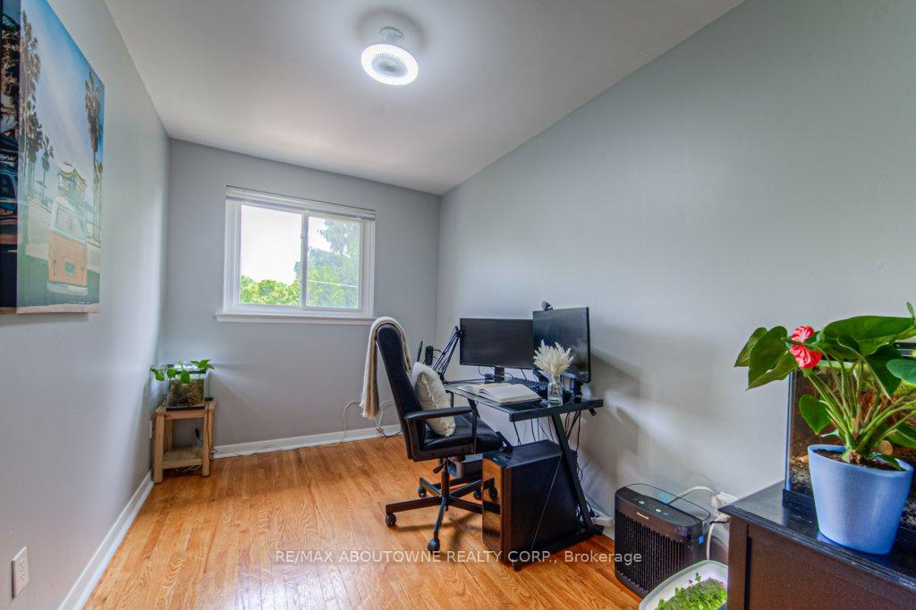 Photo 18 of 5503 Schueller Crescent, Burlington, Appleby — HOMEH