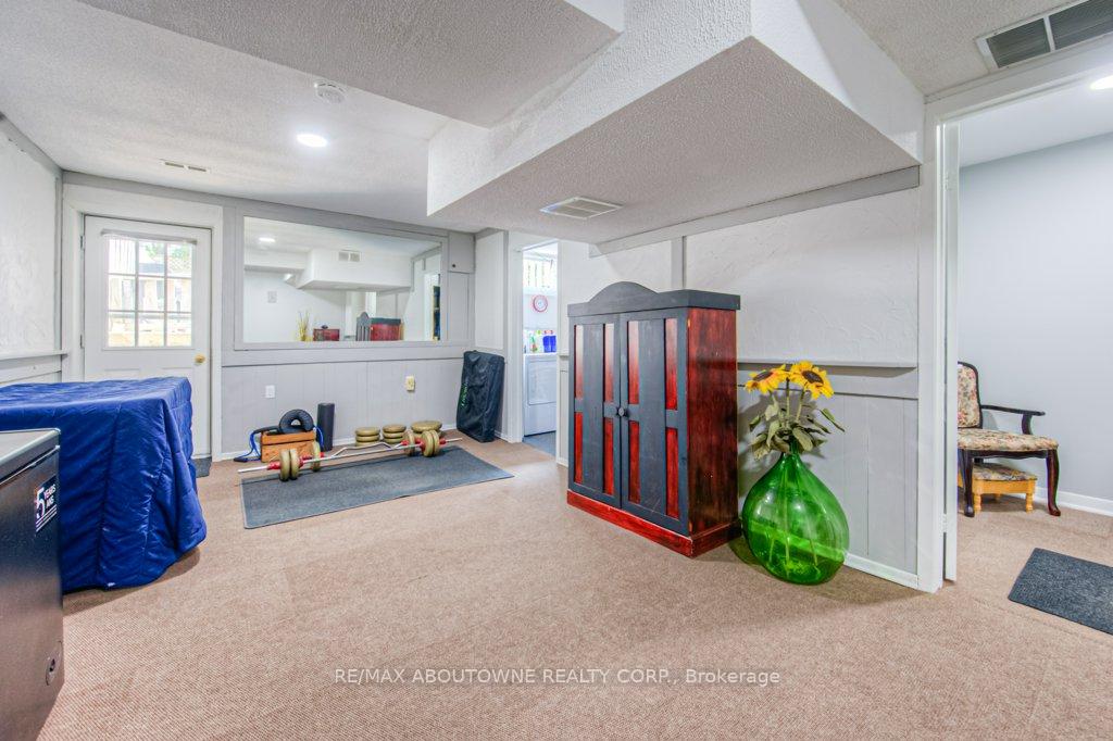 Photo 19 of 5503 Schueller Crescent, Burlington, Appleby — HOMEH