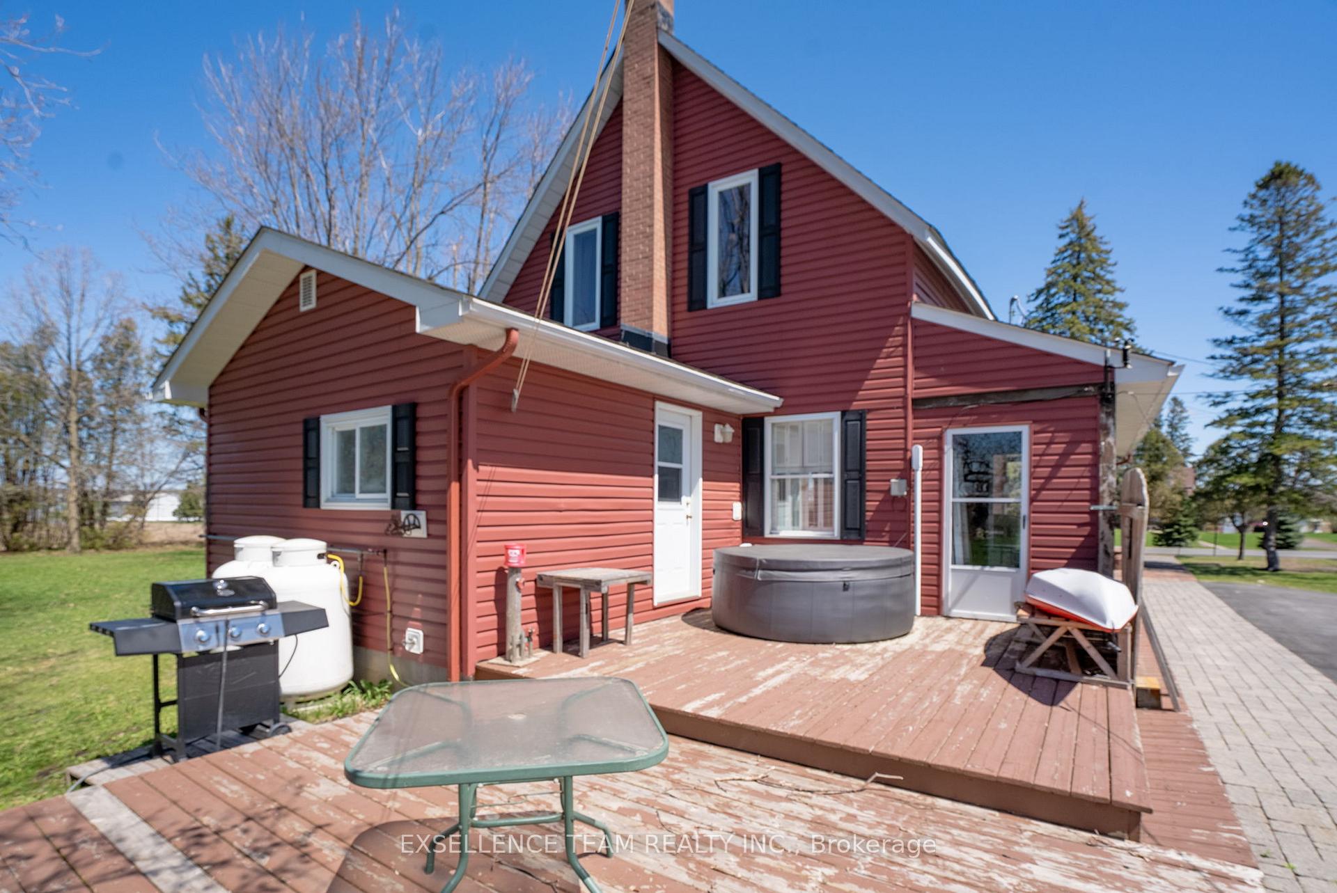 Photo 2 of 3080 Boundary Road, Cornwall — HOMEH