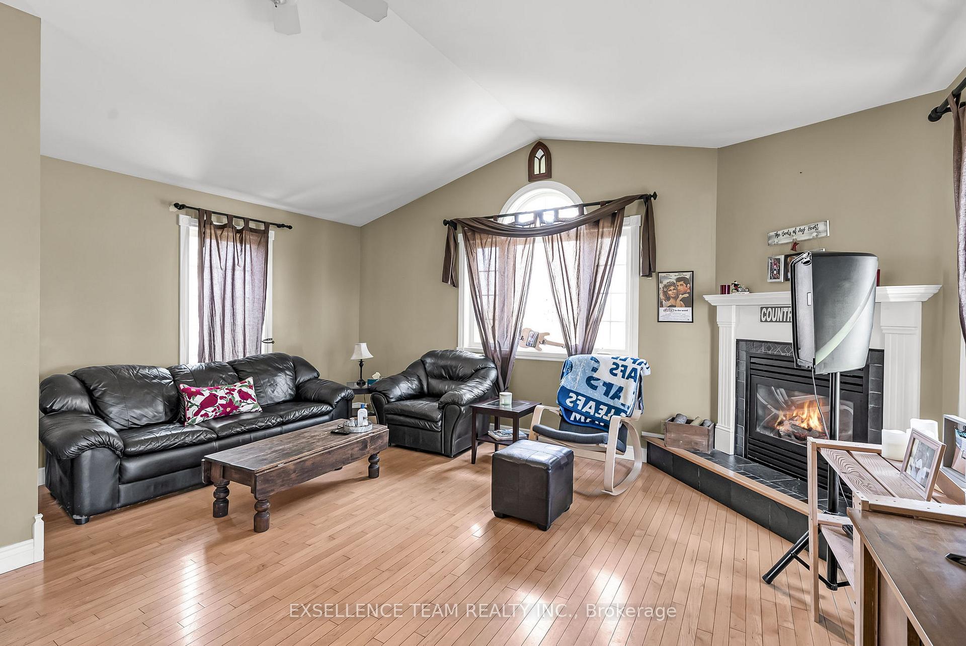 Photo 12 of 3080 Boundary Road, Cornwall — HOMEH