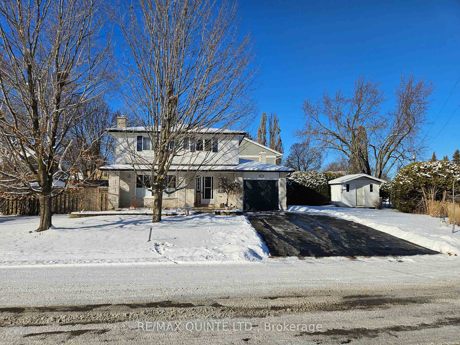 Photo 1 of 57 Kensington Crescent, Belleville, Belleville Ward — HOMEH