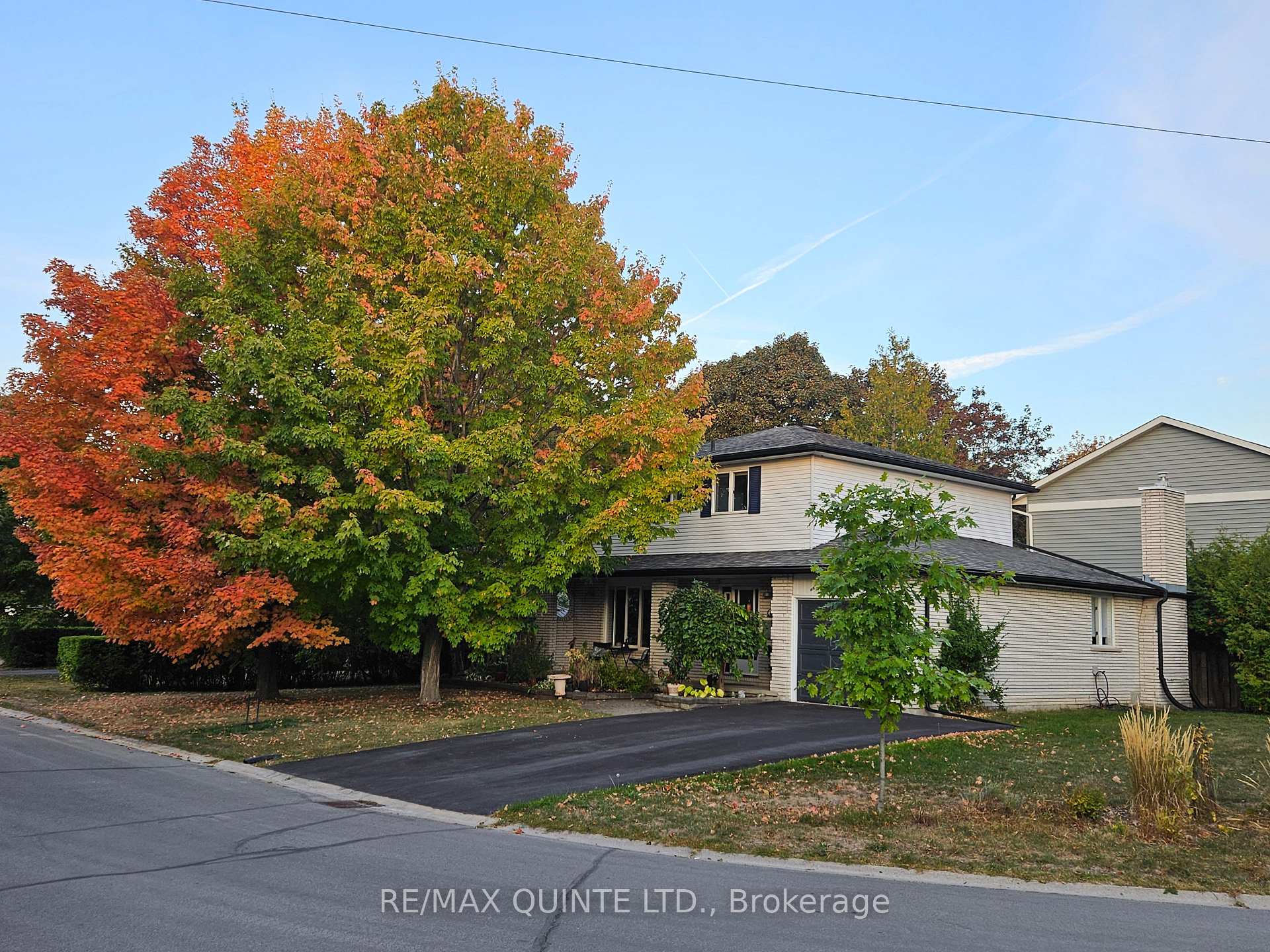 Photo 7 of 57 Kensington Crescent, Belleville, Belleville Ward — HOMEH