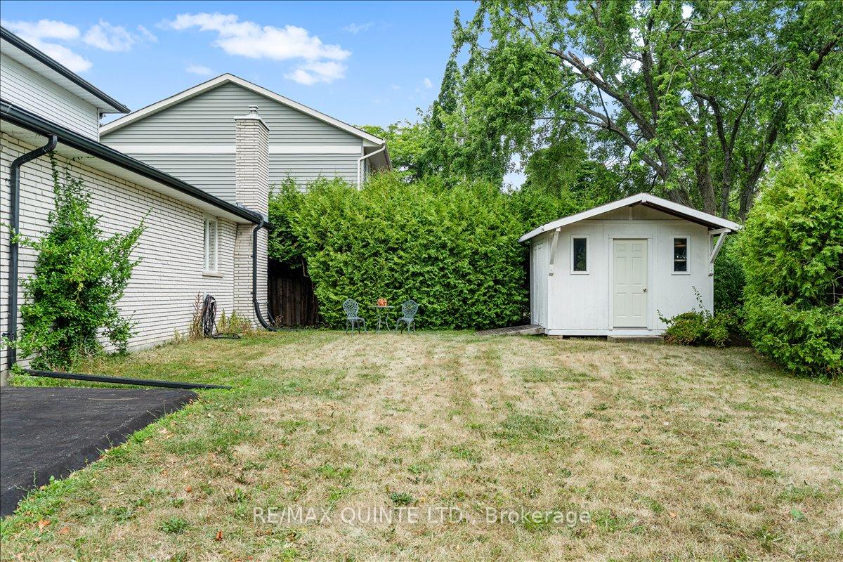 Photo 26 of 57 Kensington Crescent, Belleville, Belleville Ward — HOMEH
